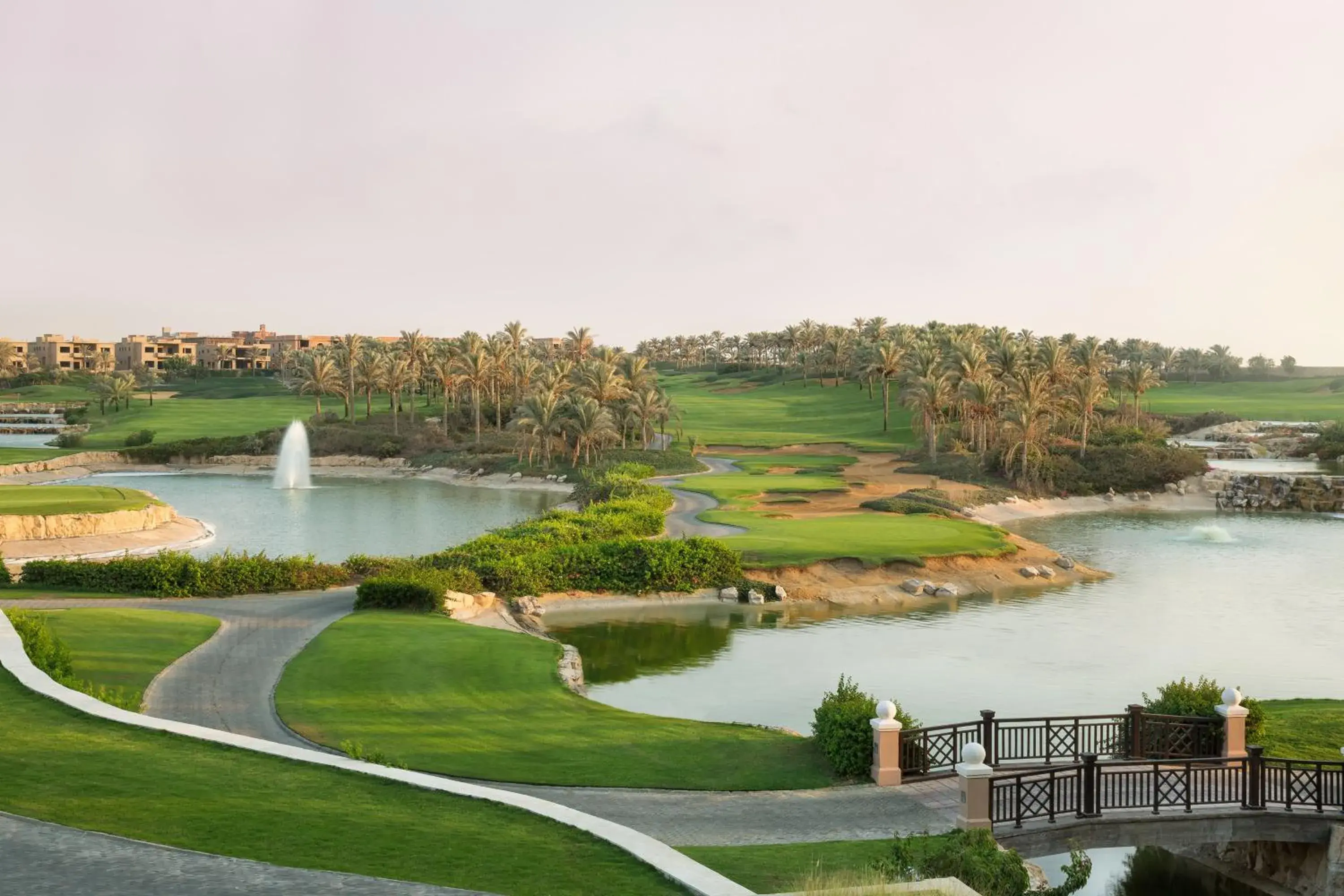 Golfcourse, Golf in The Westin Cairo Golf Resort & Spa, Katameya Dunes