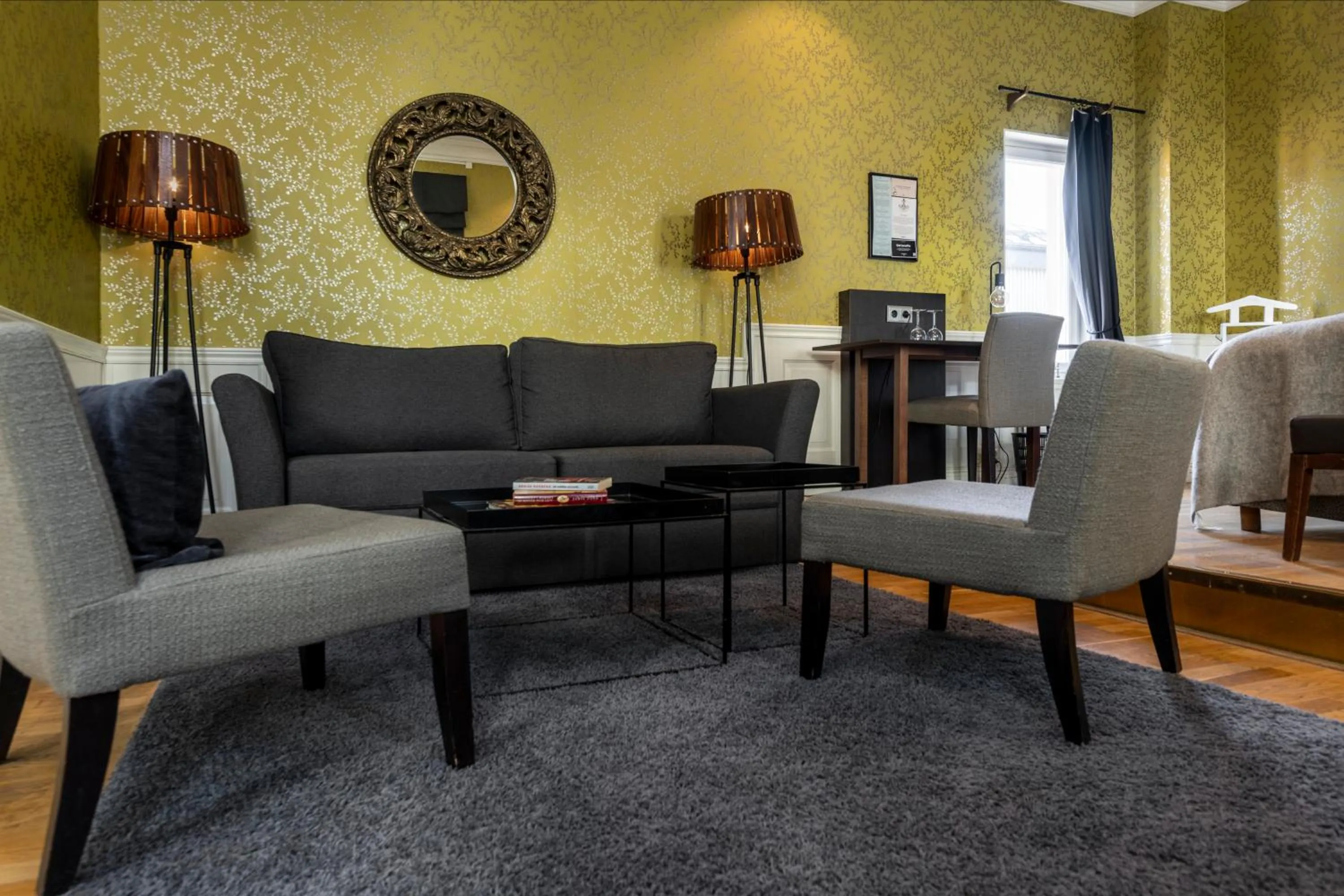 Property building in Home Hotel Plaza