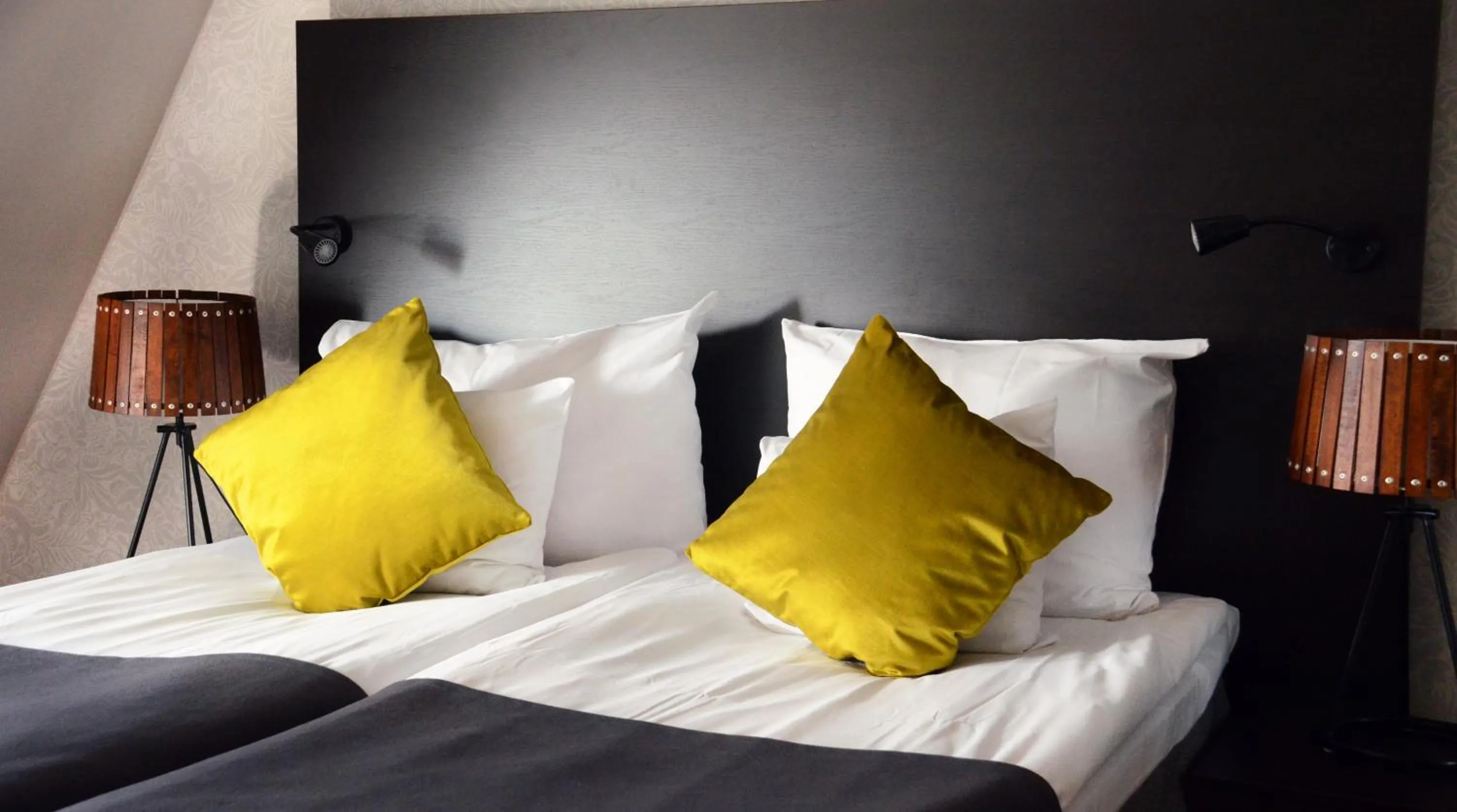 Decorative detail, Bed in Home Hotel Plaza