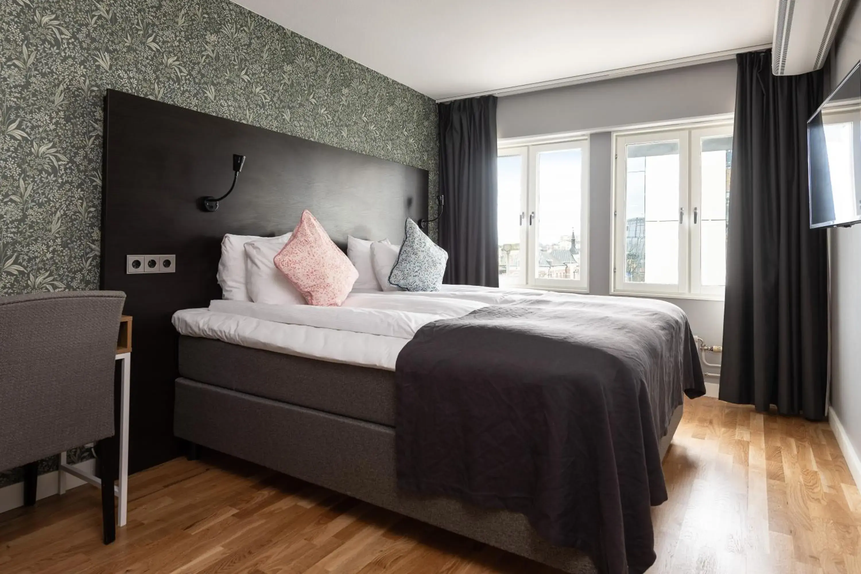 Bed in Home Hotel Plaza Bed in Home Hotel Plaza