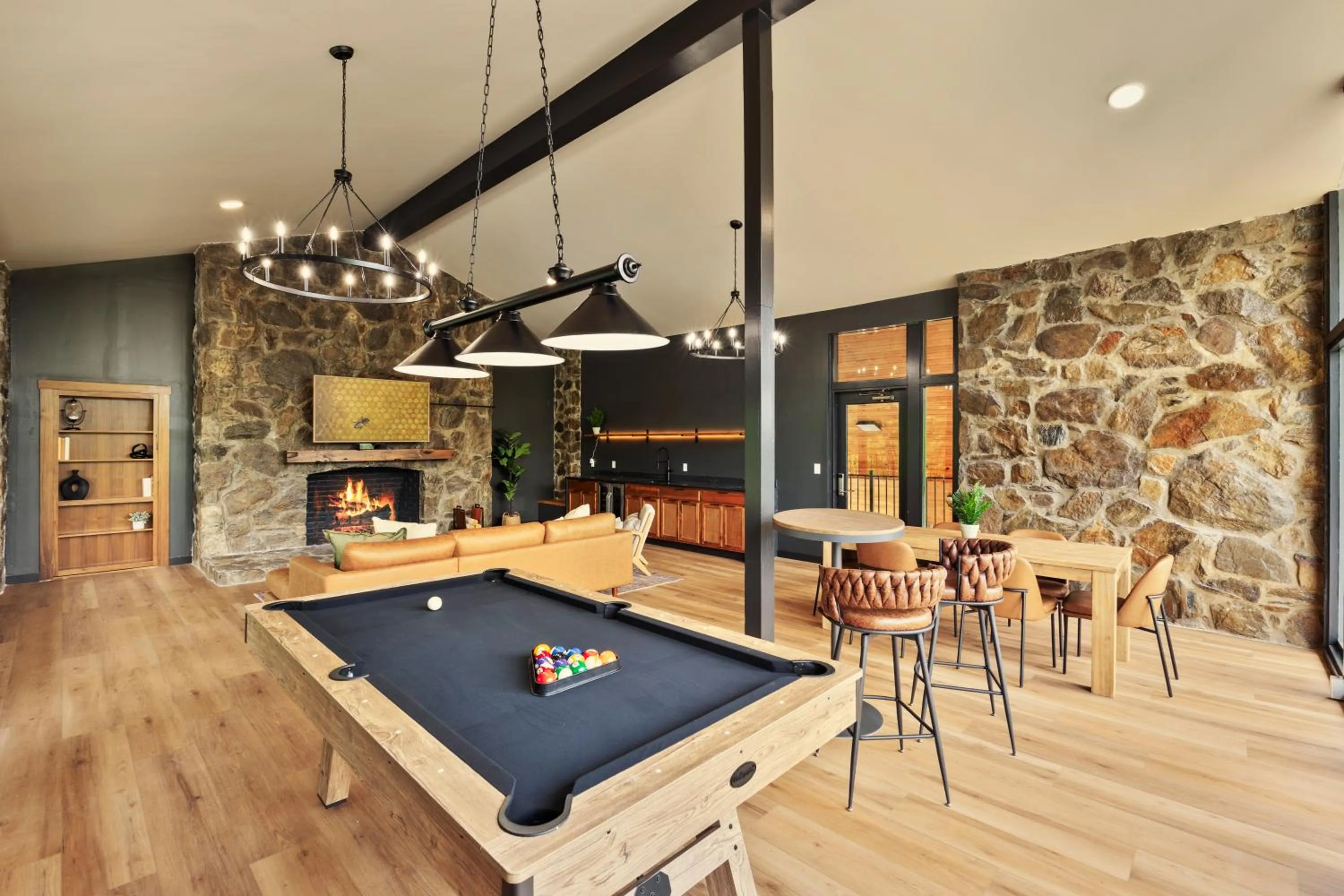 Billiard in Tremont Lodge & Resort