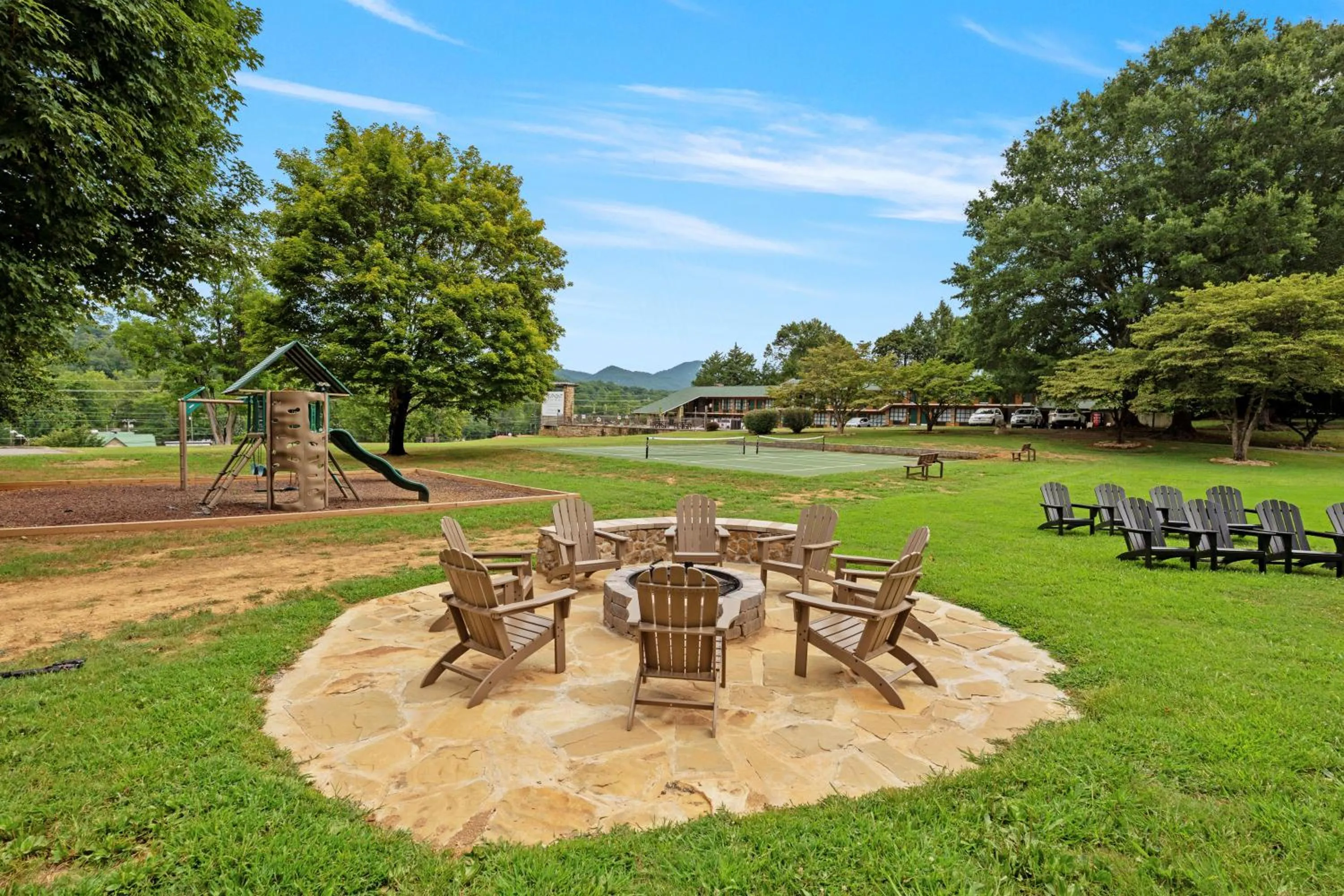 Children play ground in Tremont Lodge & Resort