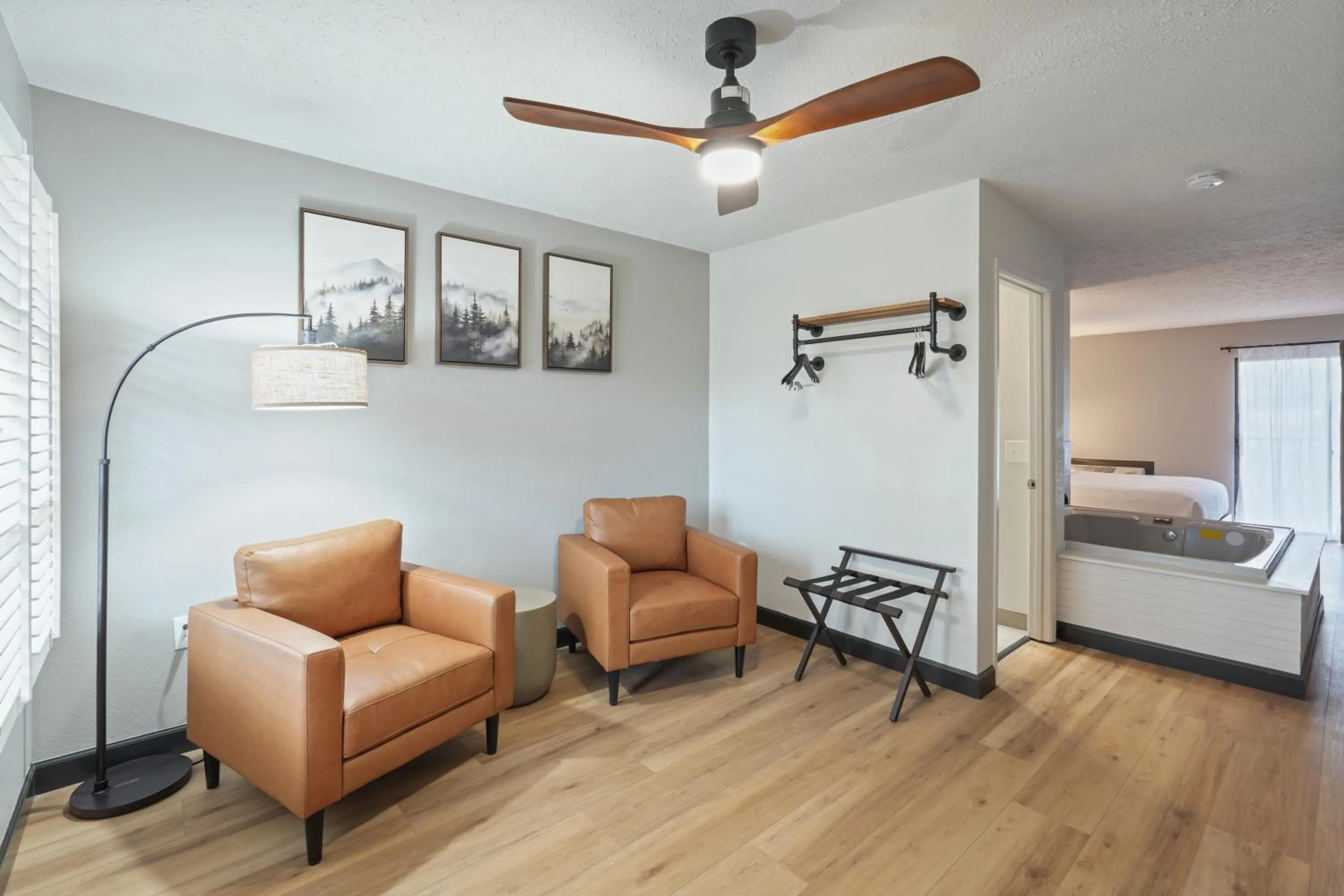 Bed in Tremont Lodge & Resort