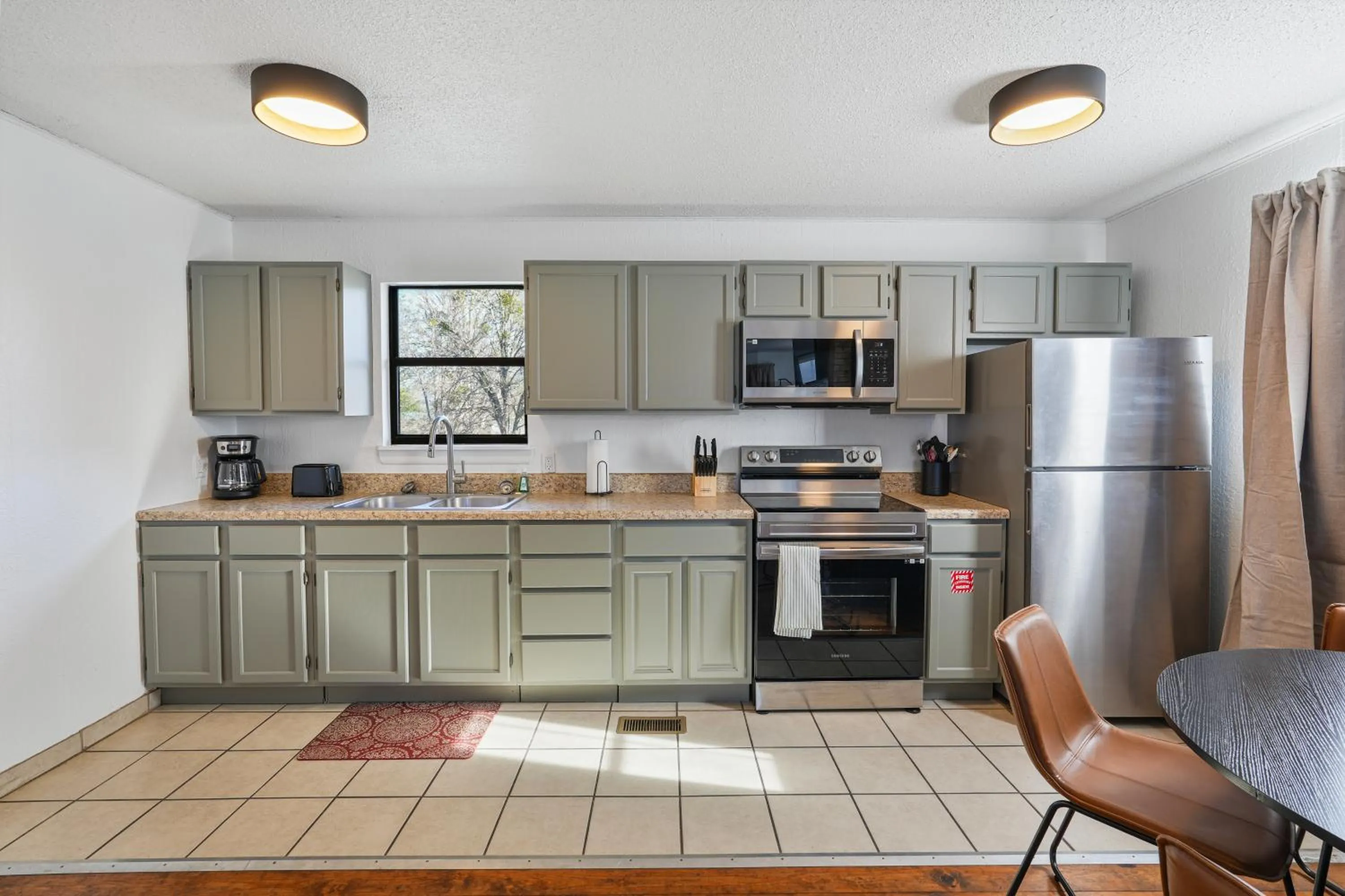 Coffee/tea facilities in Tremont Lodge & Resort