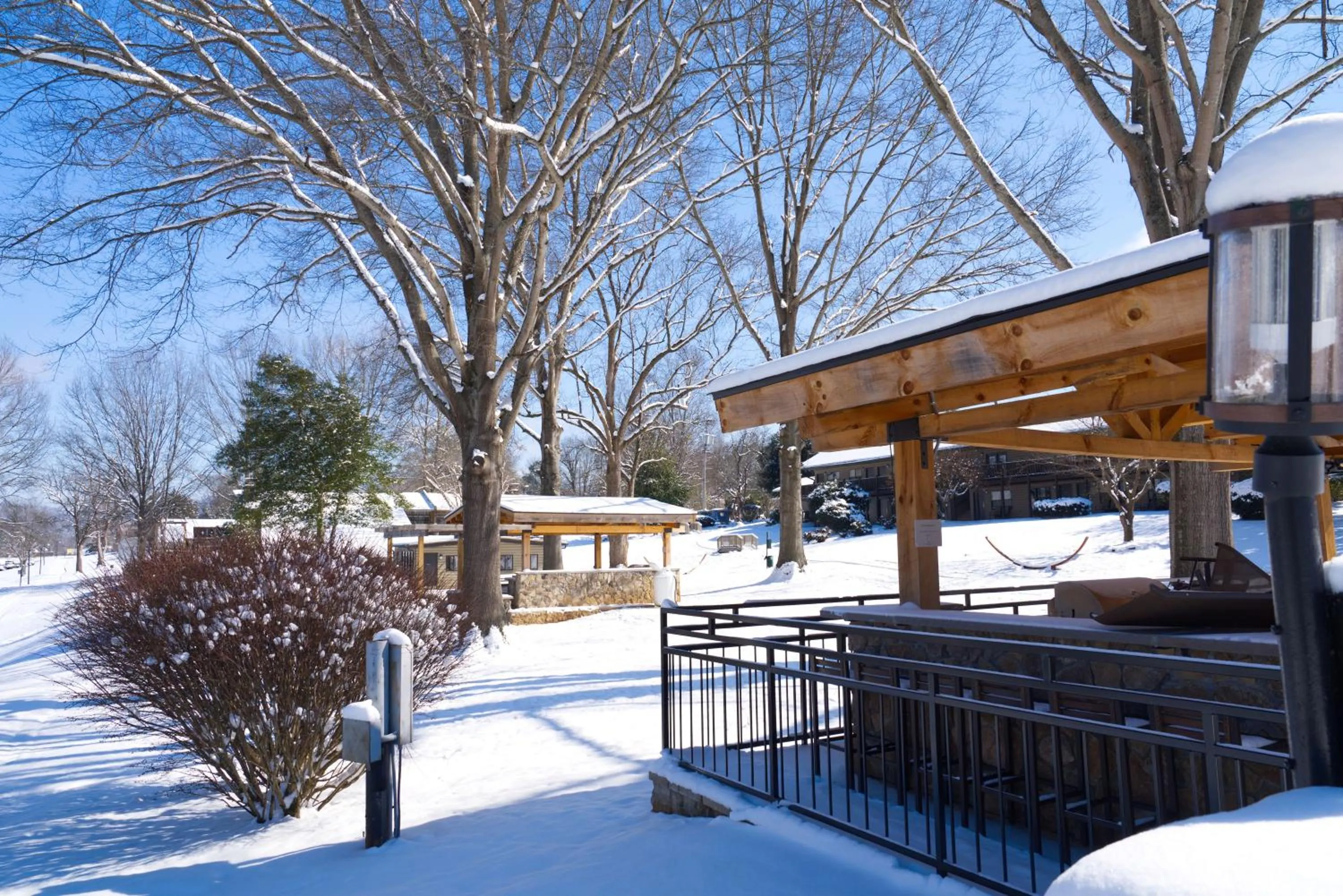 Property building in Tremont Lodge & Resort