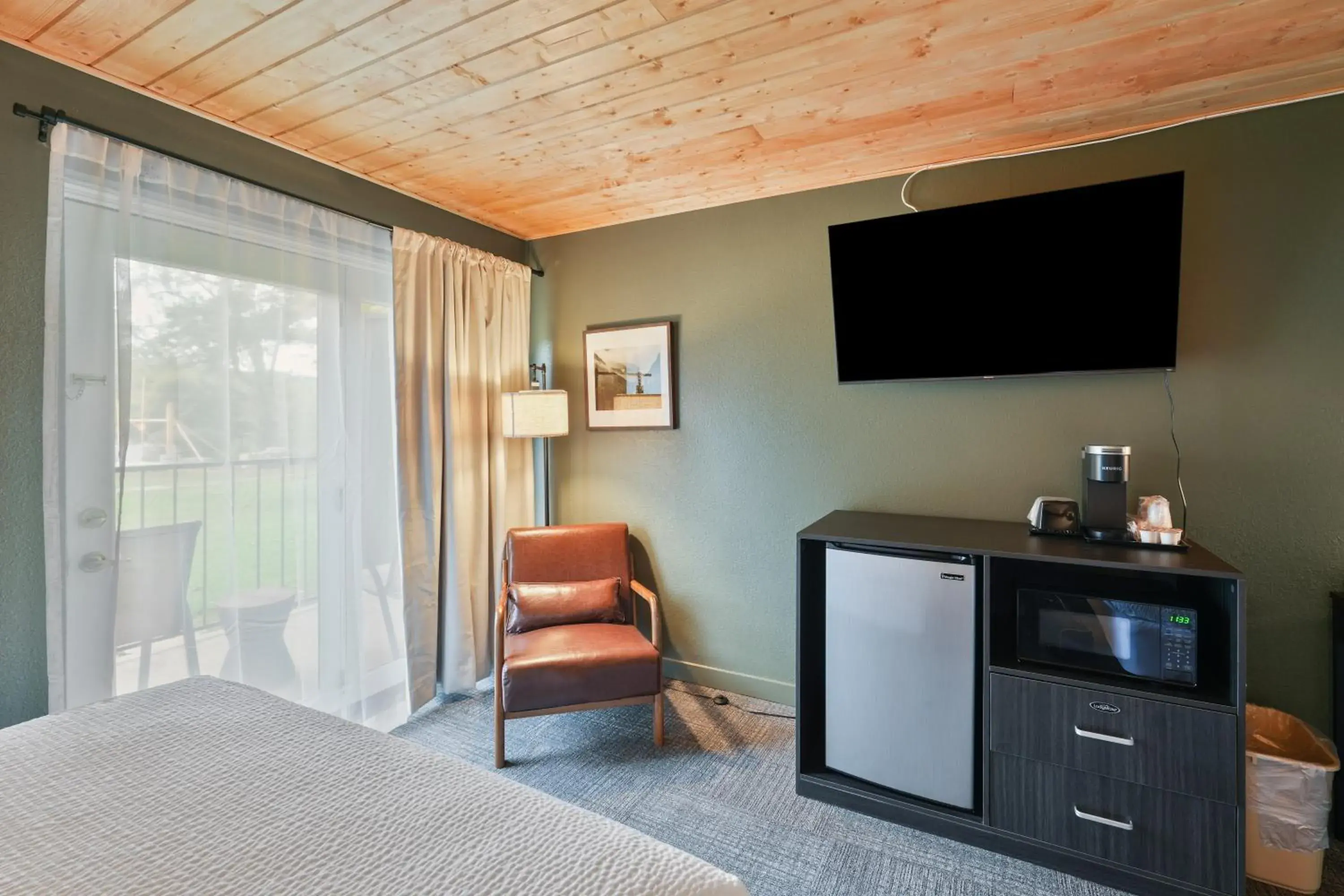 Bed in Tremont Lodge & Resort Bed in Tremont Lodge & Resort