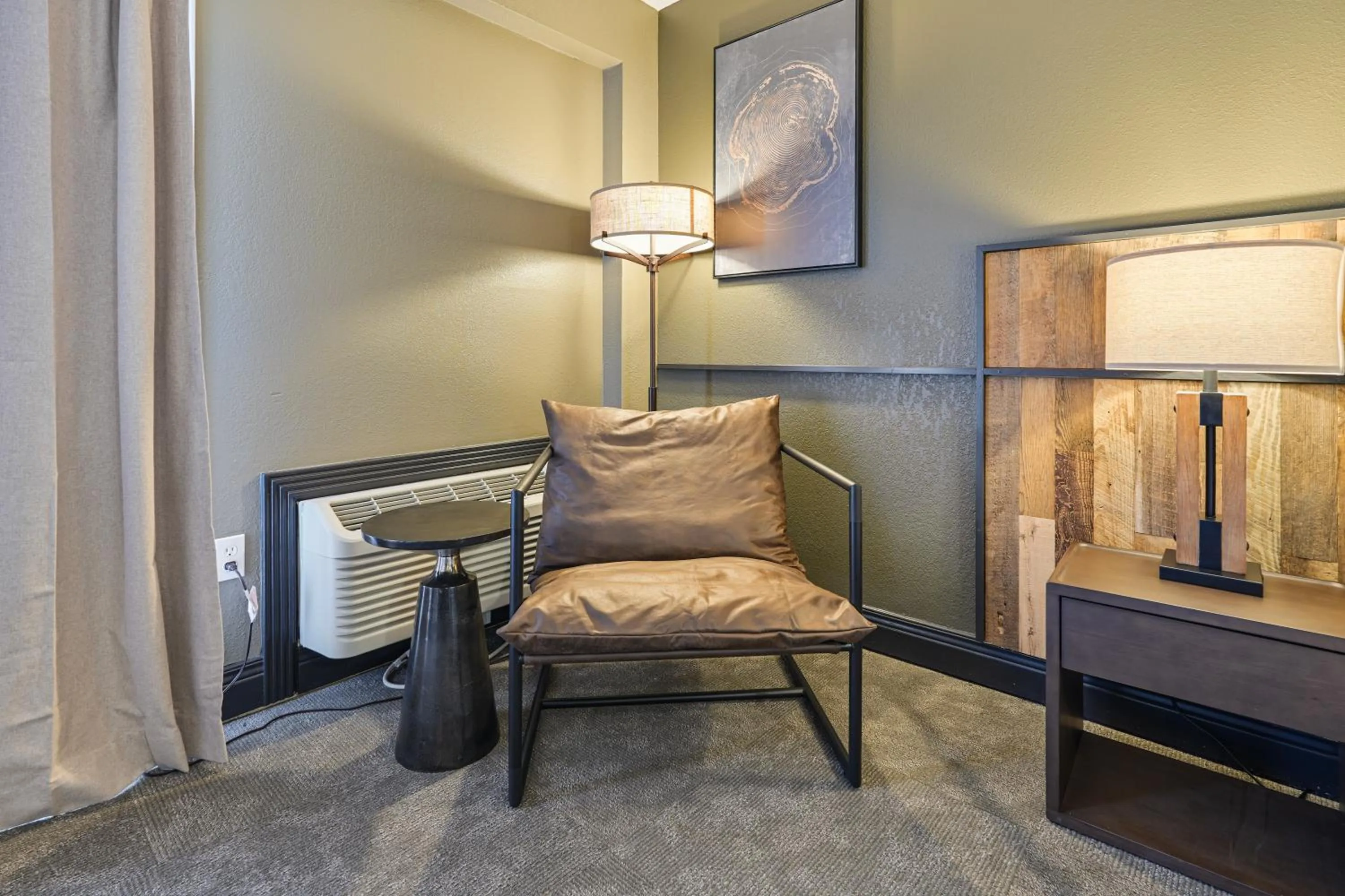 Bedroom in Tremont Lodge & Resort