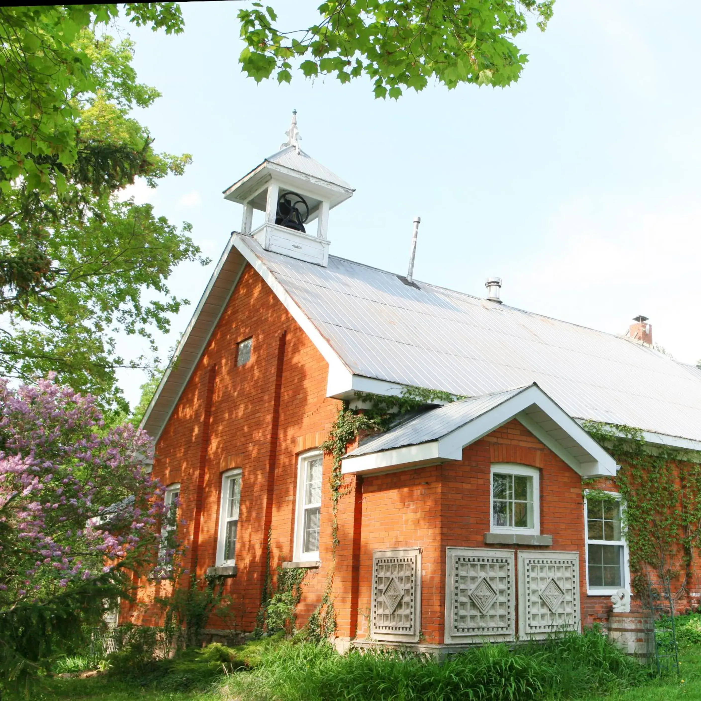 Picturesque School House Retreat Picturesque School House Retreat