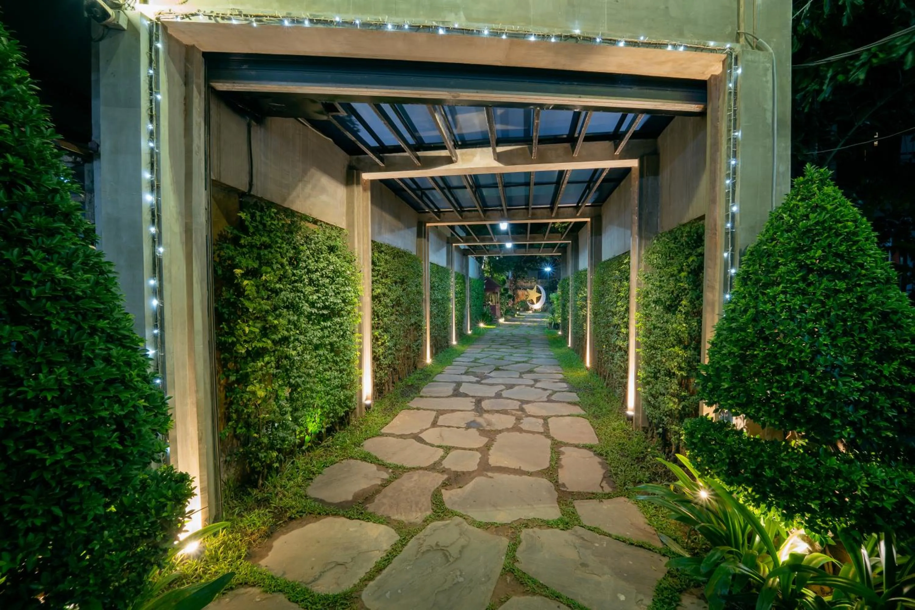 Facade/entrance in The Night Hotel