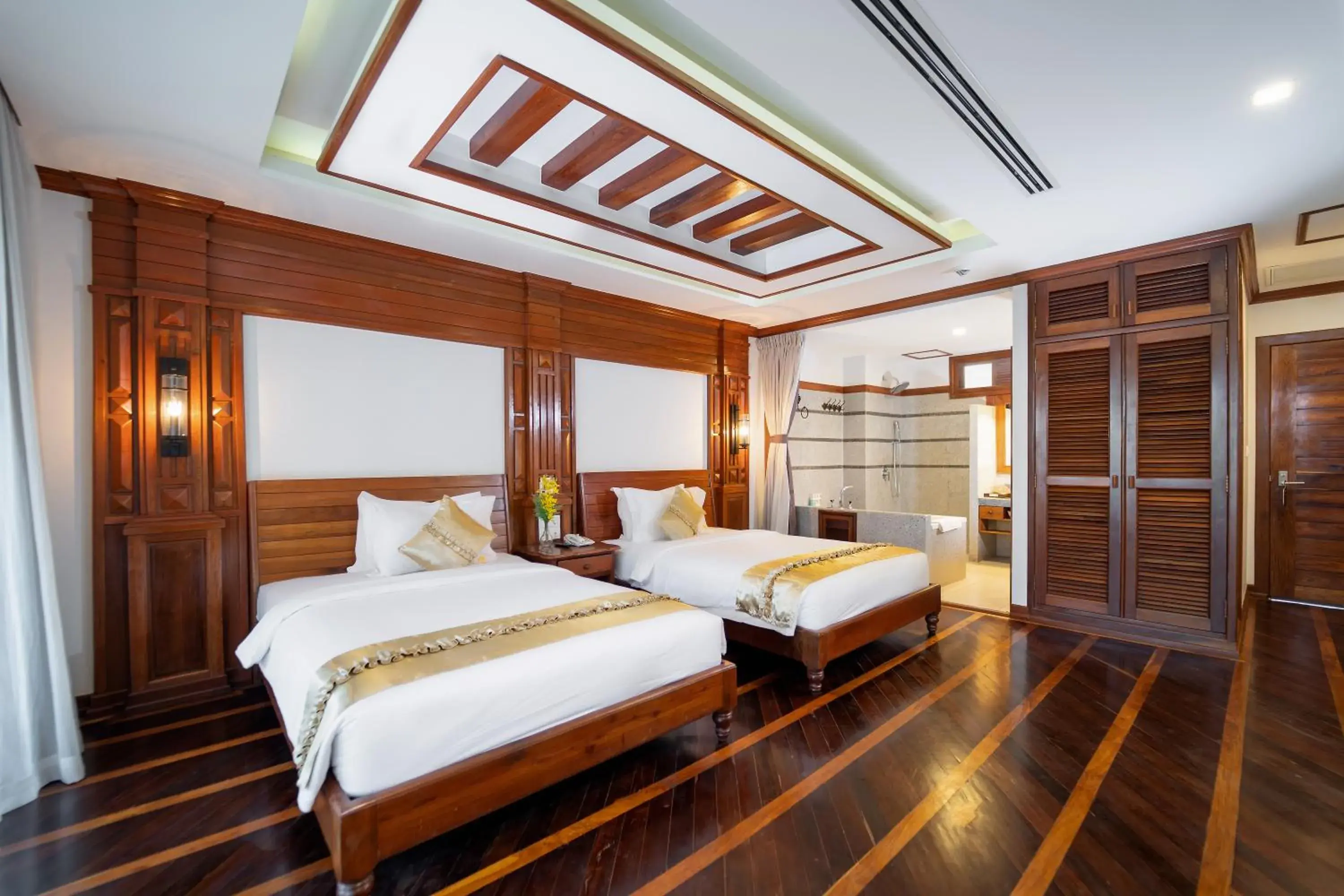 Photo of the whole room, Bed in The Night Hotel Photo of the whole room, Bed in The Night Hotel