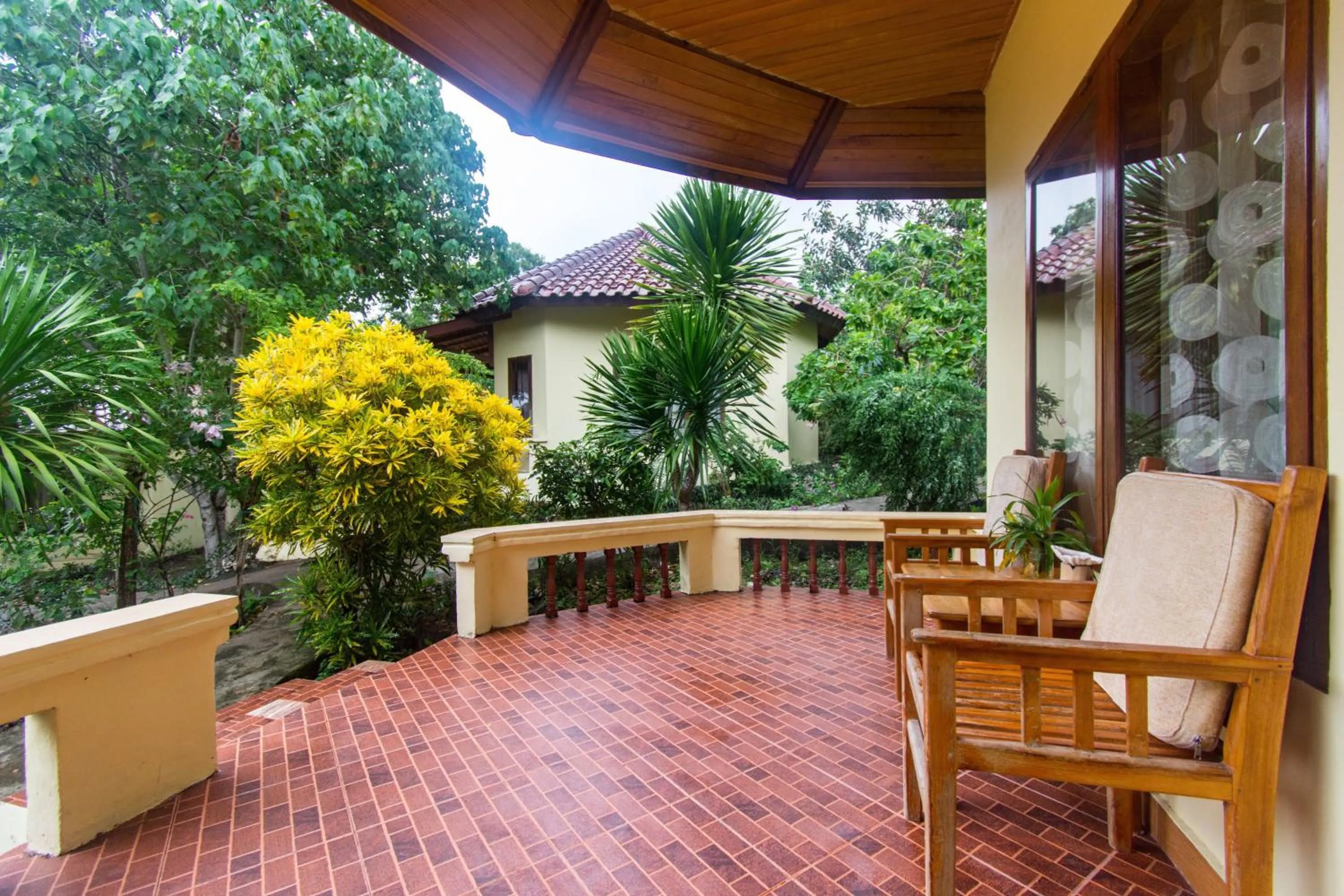 Balcony/Terrace in Bara Beach Bungalows