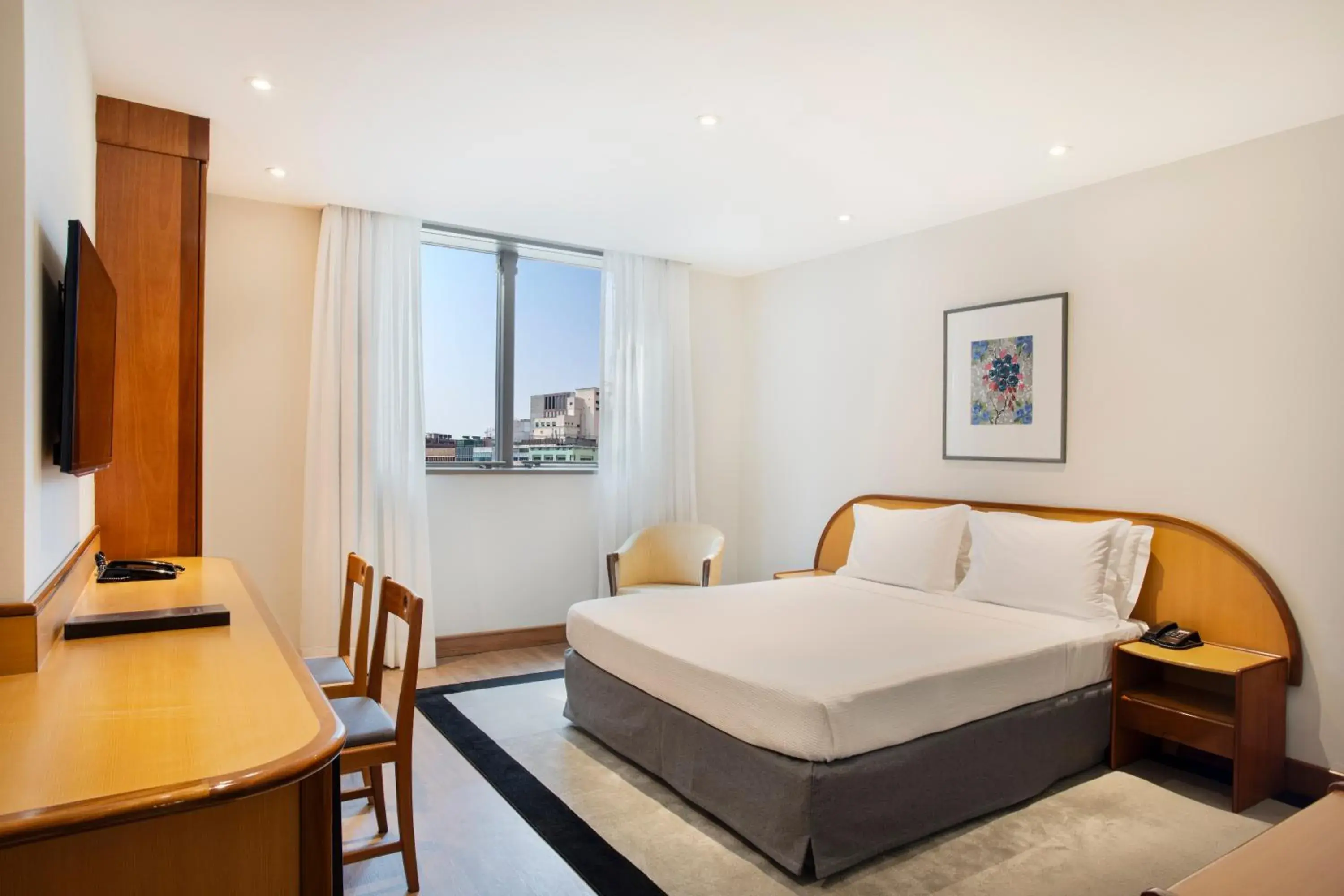 Deluxe Double Room with Double Bed - single occupancy in Windsor Guanabara Hotel Deluxe Double Room with Double Bed - single occupancy in Windsor Guanabara Hotel