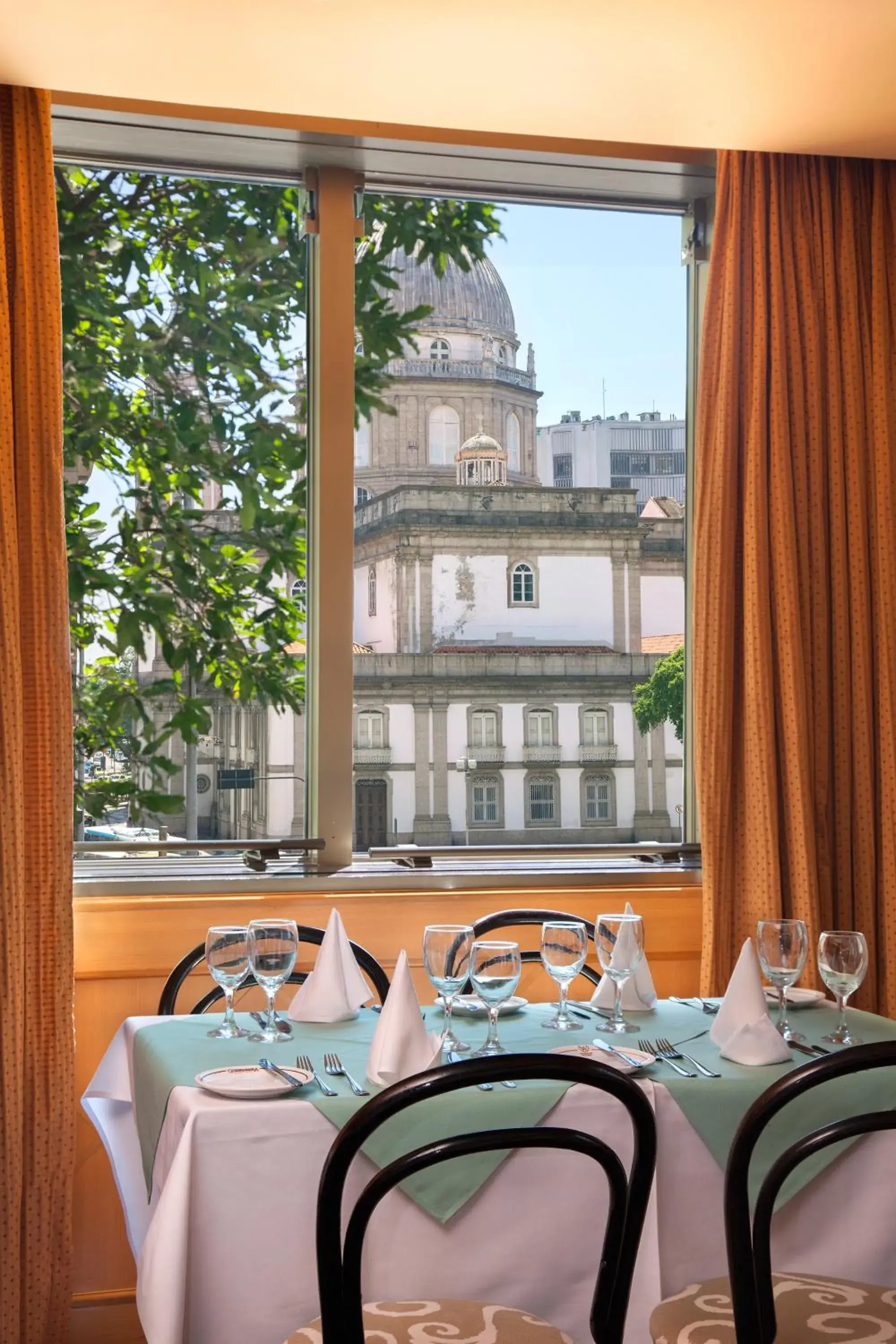 Restaurant/places to eat in Windsor Guanabara Hotel Restaurant/places to eat in Windsor Guanabara Hotel