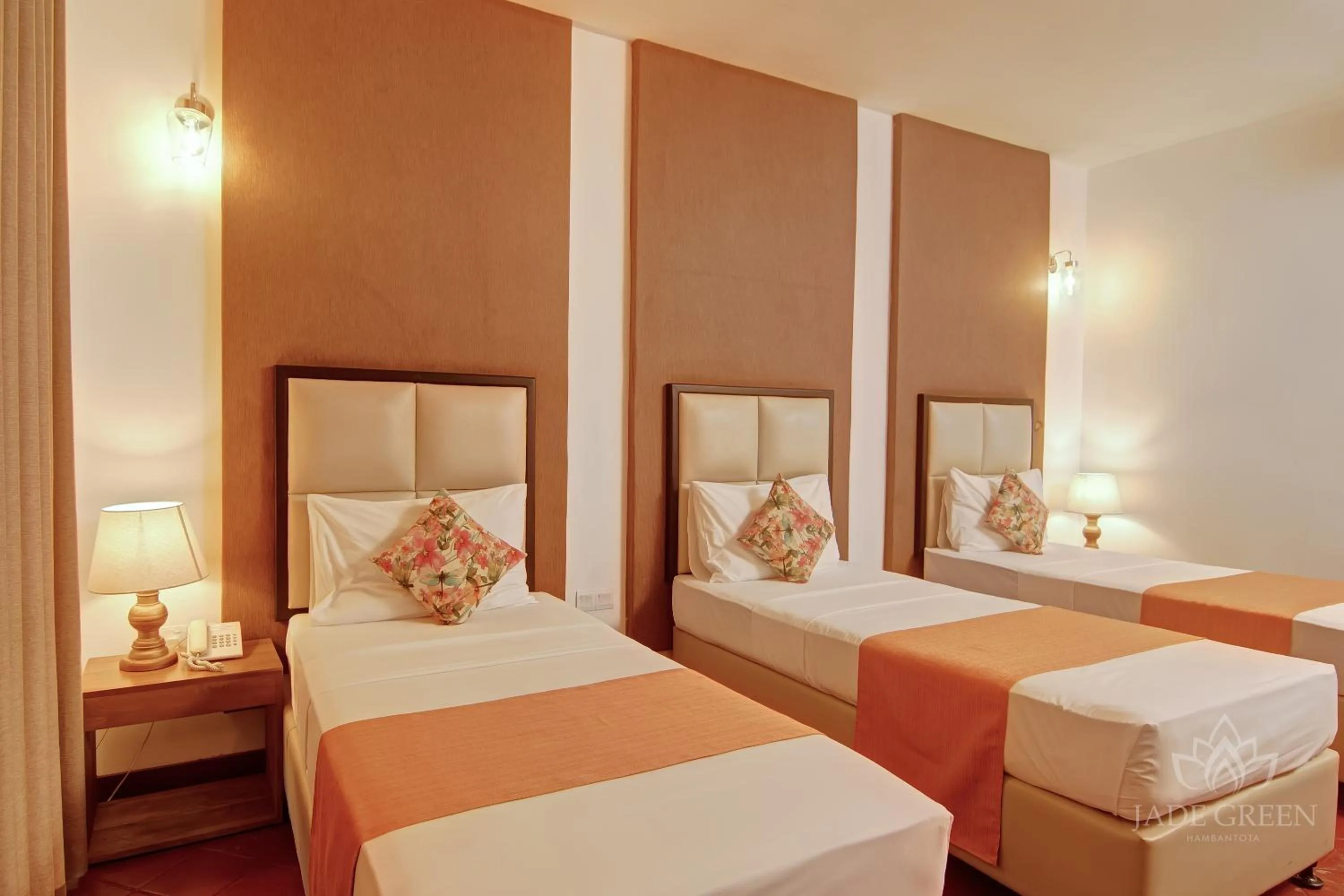 Bed in Jade Green Hotel Hambantota