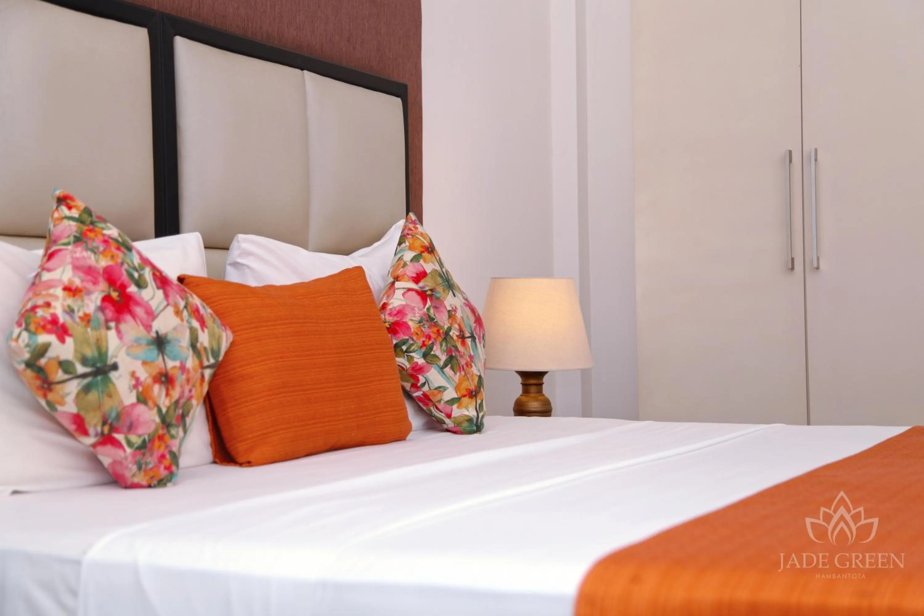 Bedroom, Bed in Jade Green Hotel Hambantota