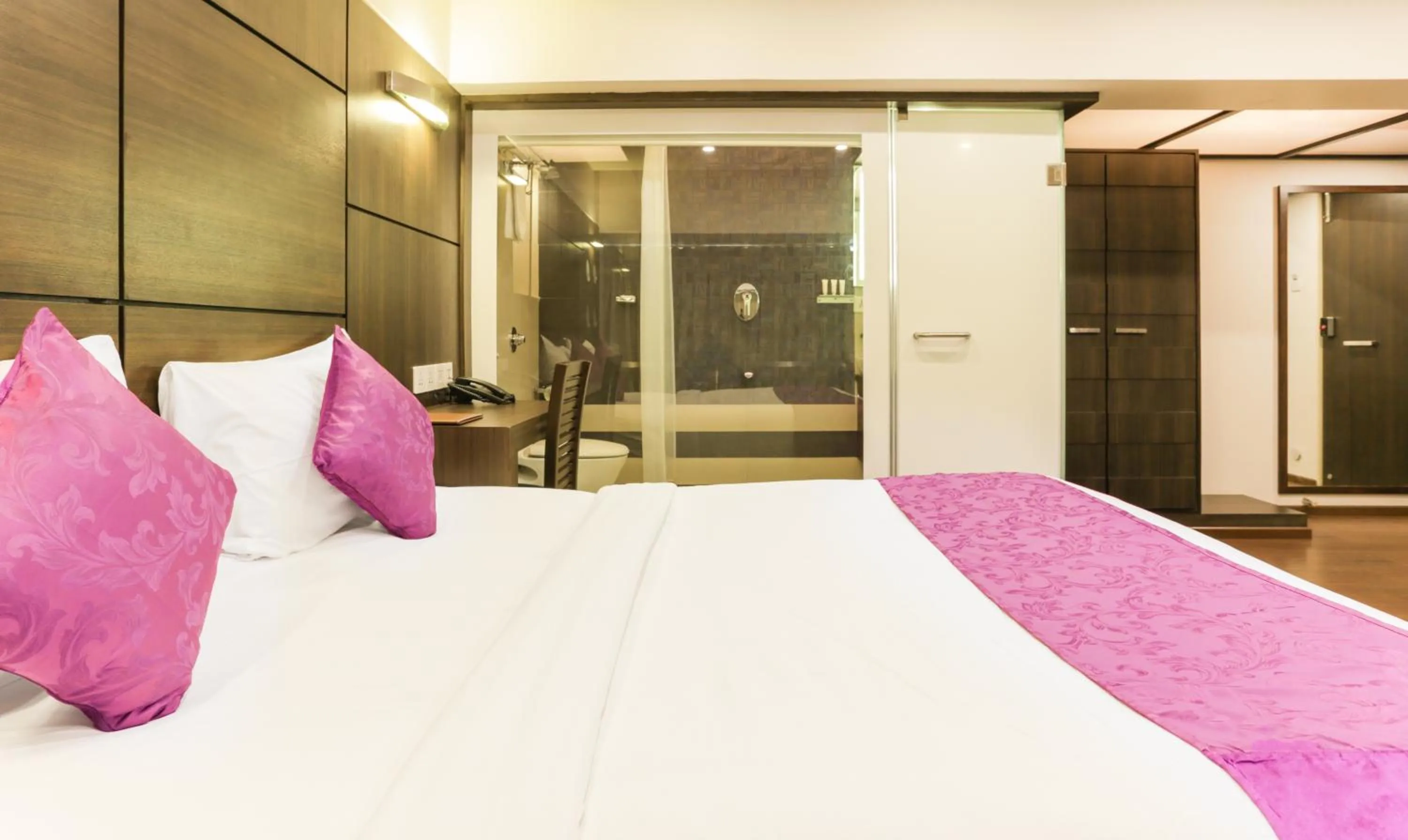 Bed in Hotel Metropolis