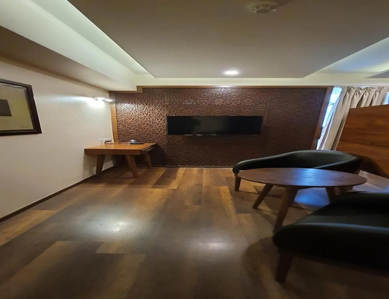 Communal lounge/ TV room in Hotel Metropolis