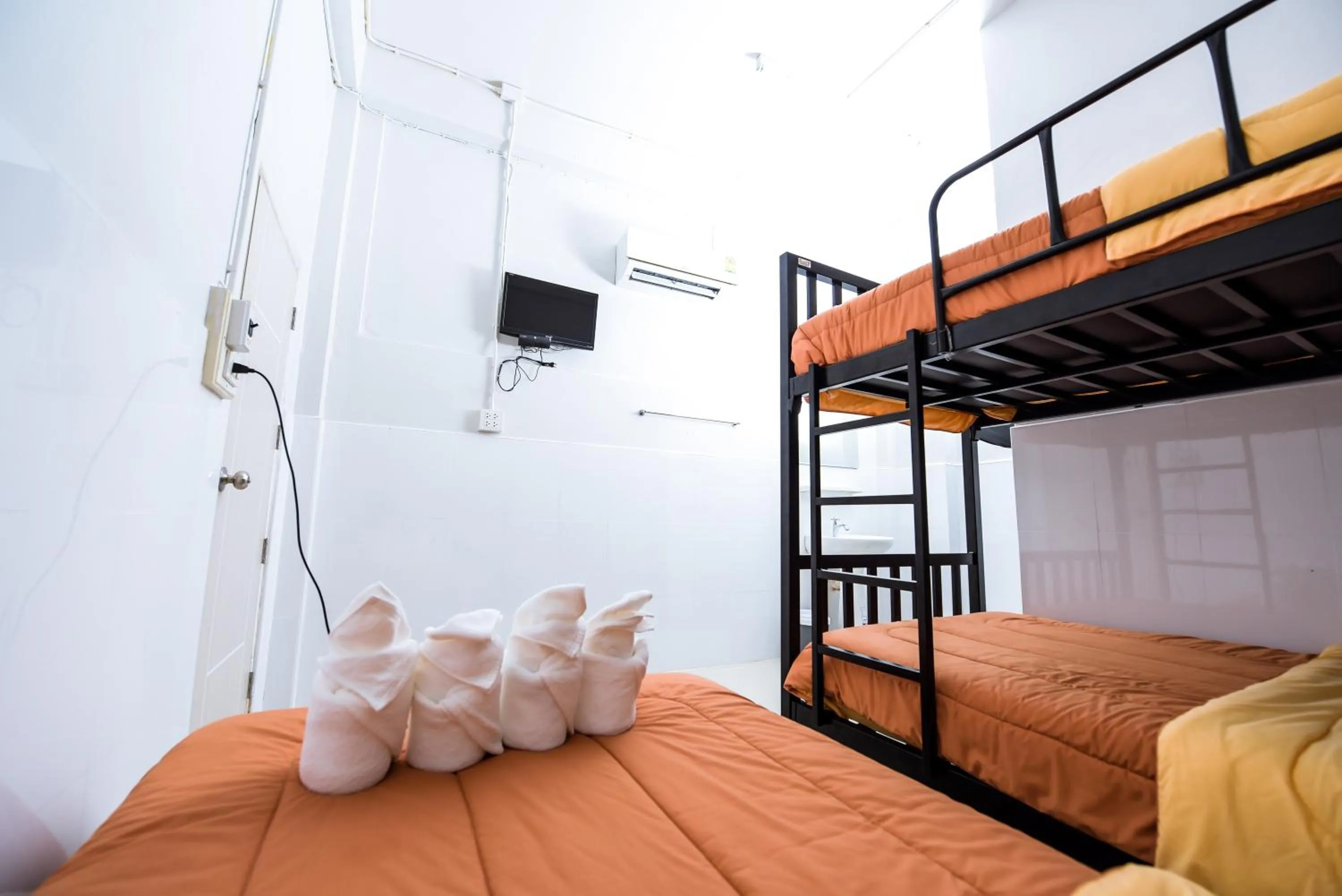 Bedroom, Bed in Nadpob Mansion