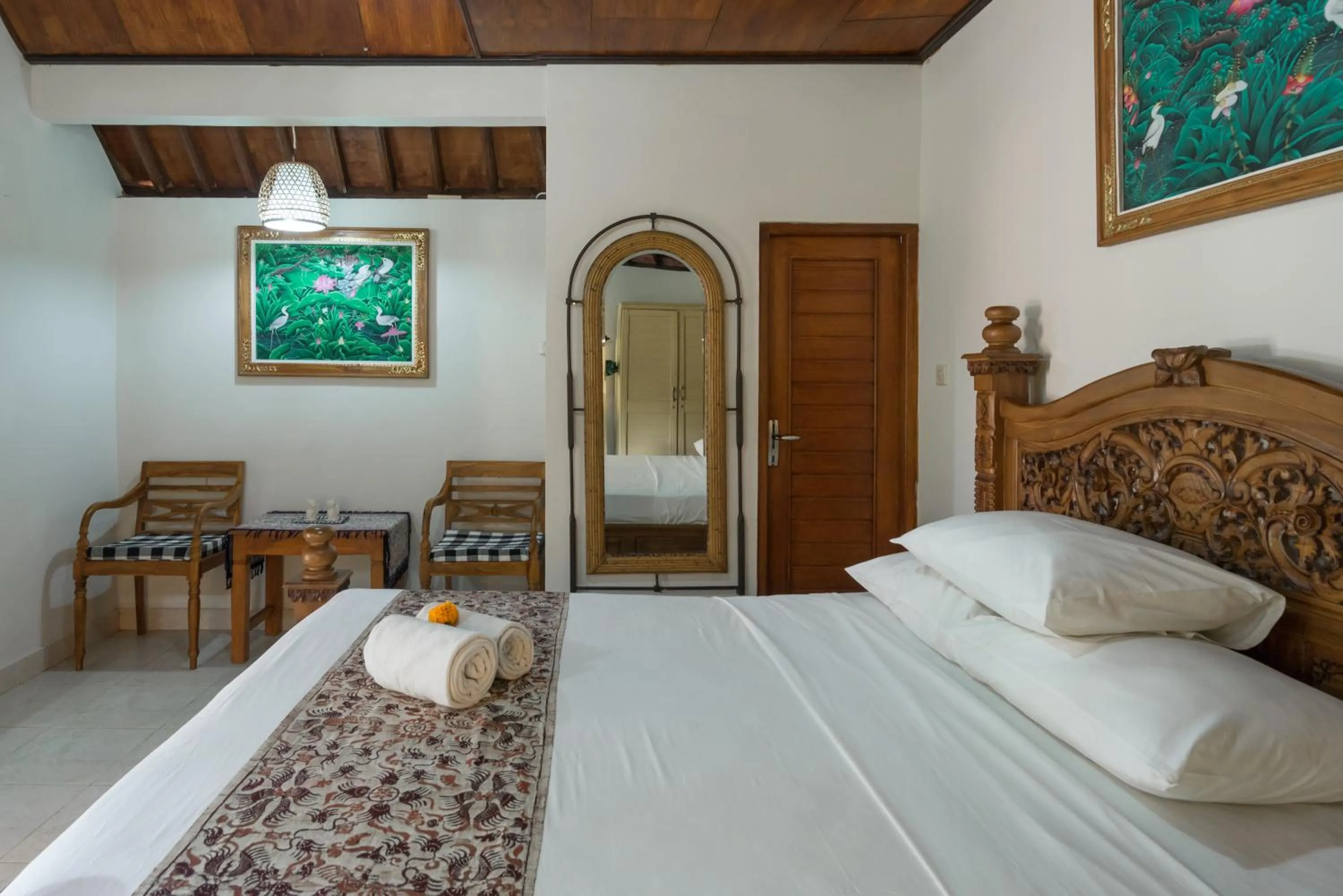 Bedroom, Bed in Nuaja Balinese Guest House