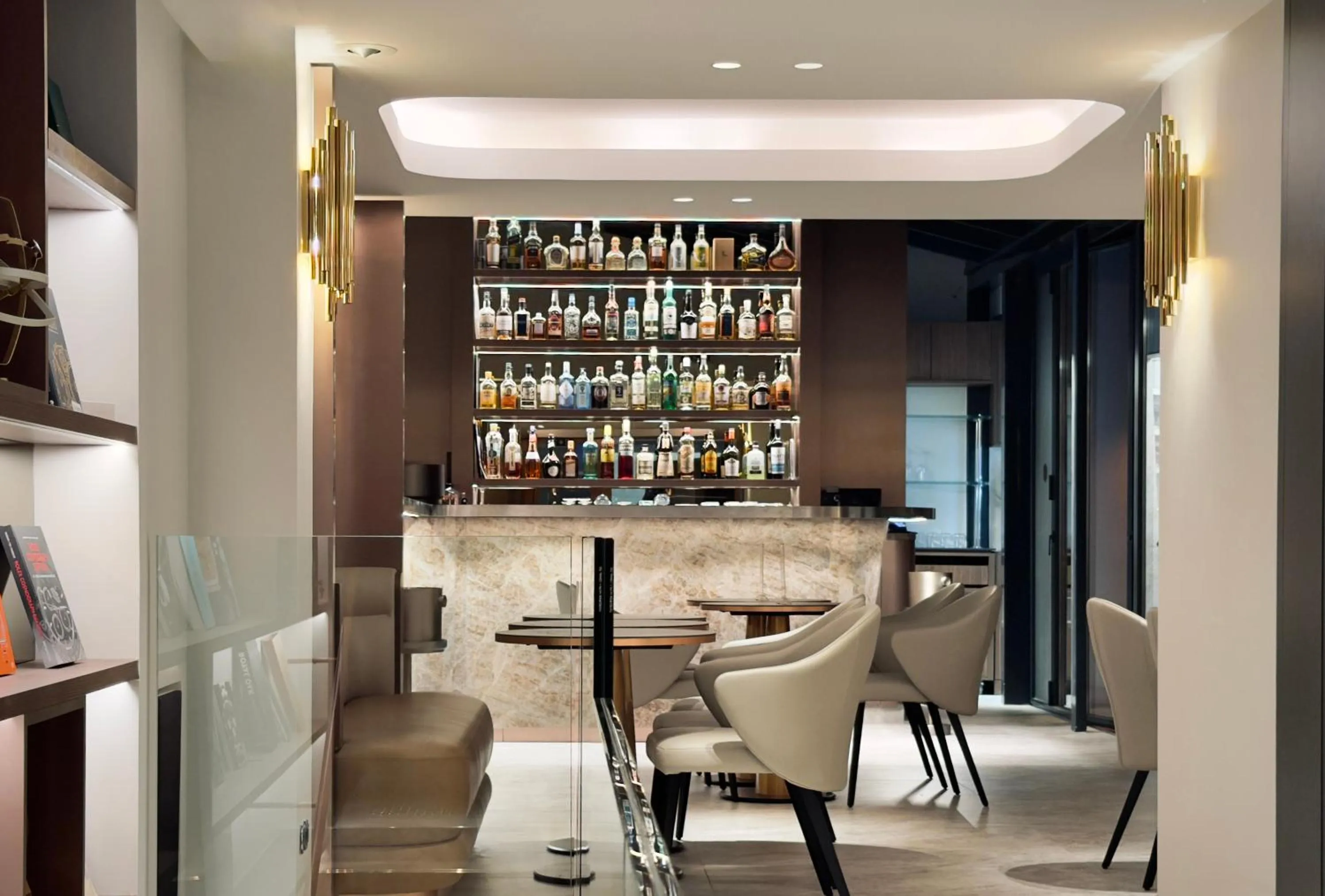 Restaurant/places to eat in Perpetual Elysée Montaigne