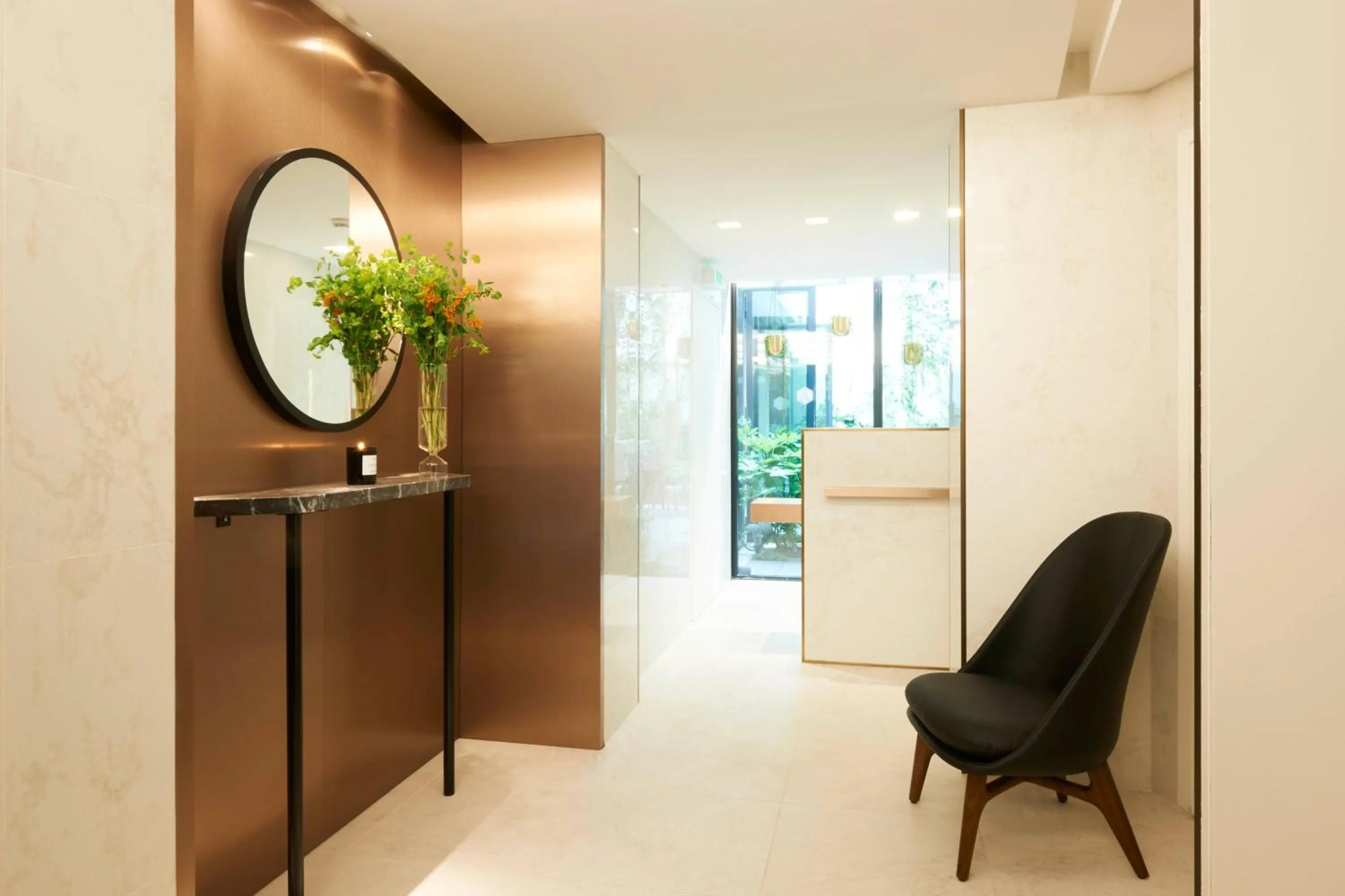 Decorative detail in Perpetual Elysée Montaigne