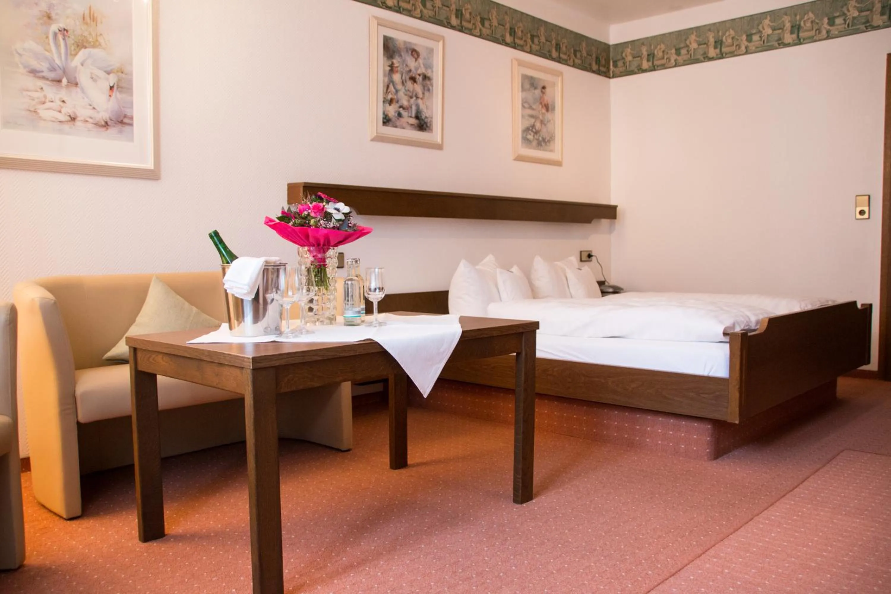 Bed in Hotel Rheingraf