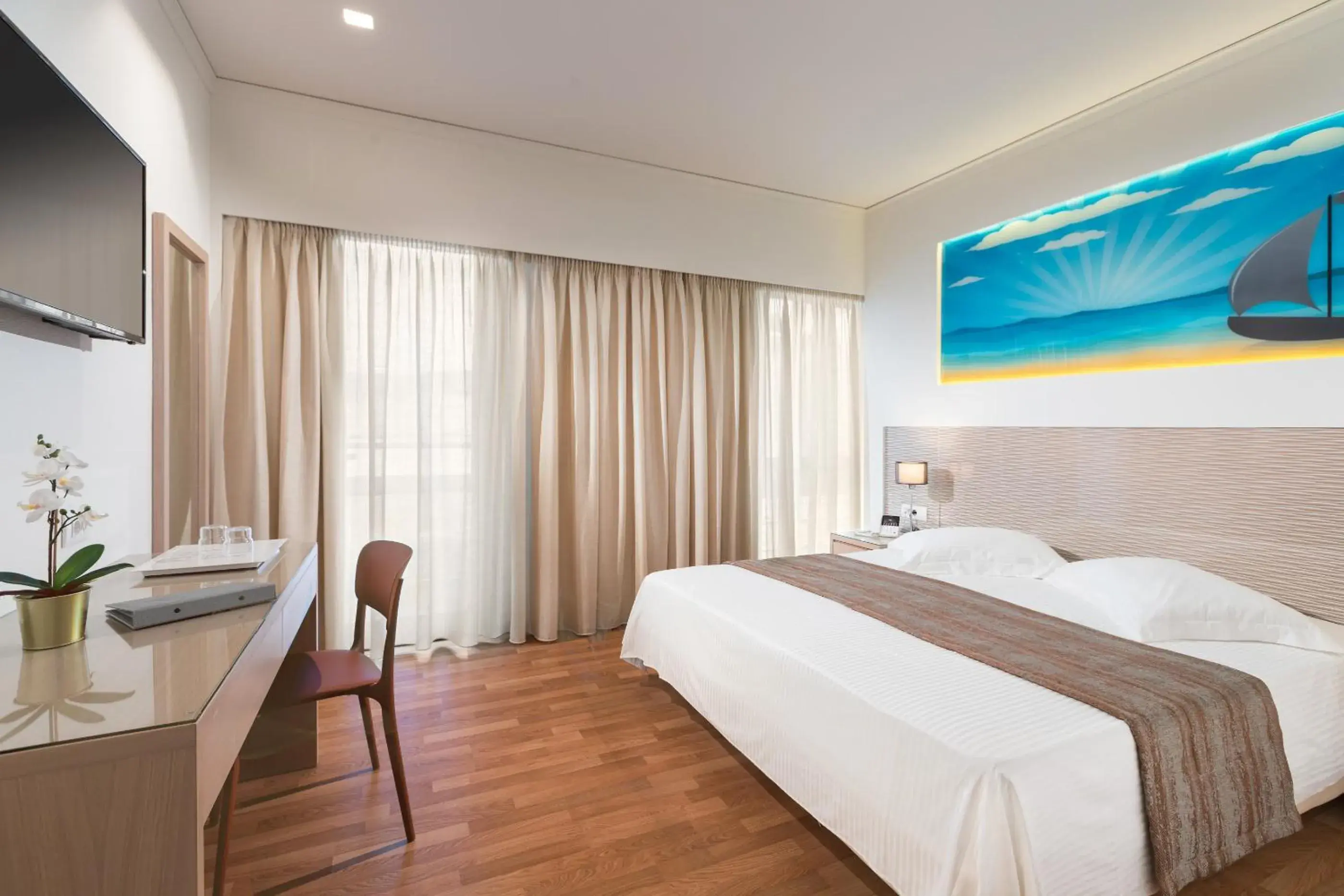 Promotional Twin Room in Alexandra Hotel&Apartments Promotional Twin Room in Alexandra Hotel&Apartments