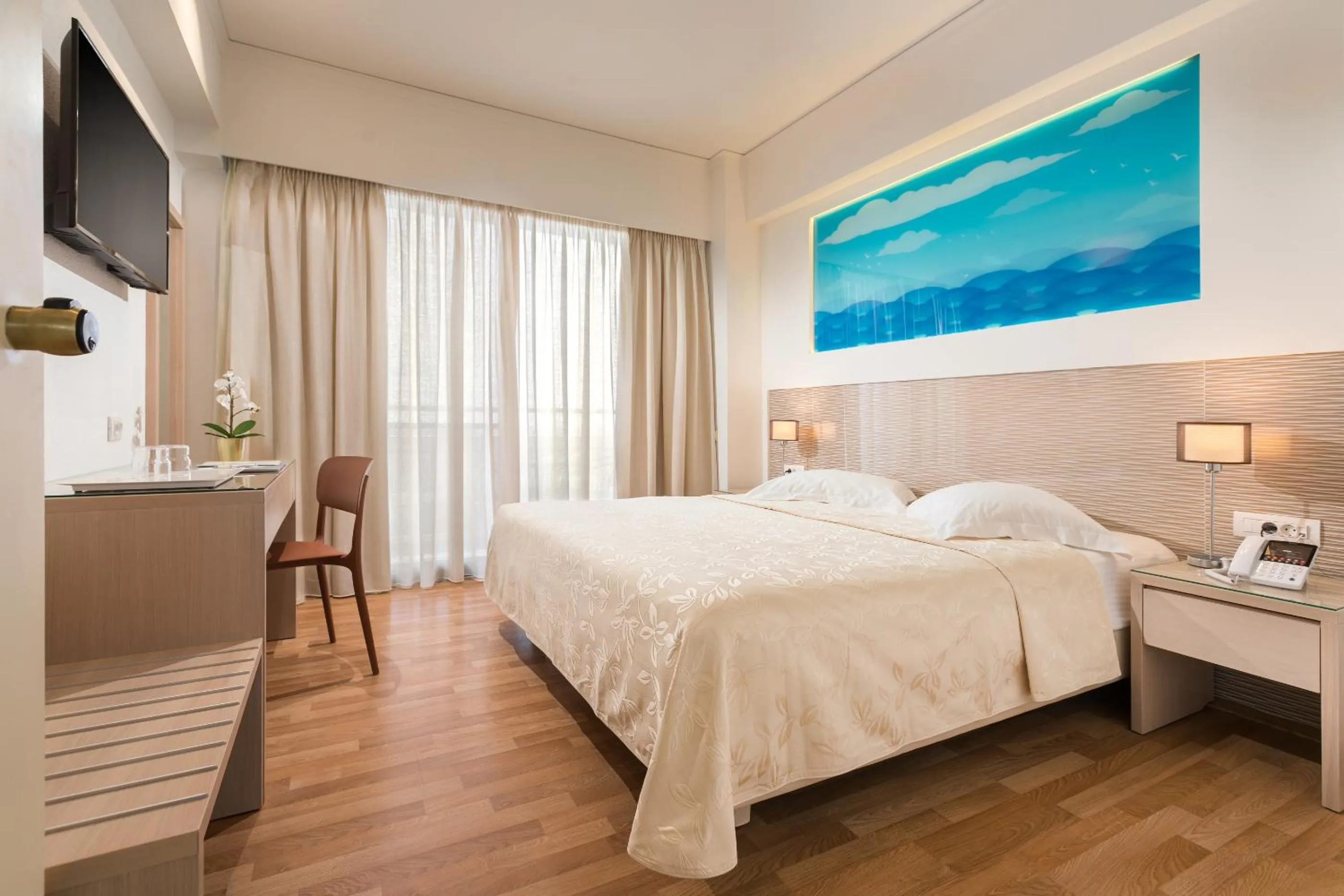 Bed in Alexandra Hotel&Apartments