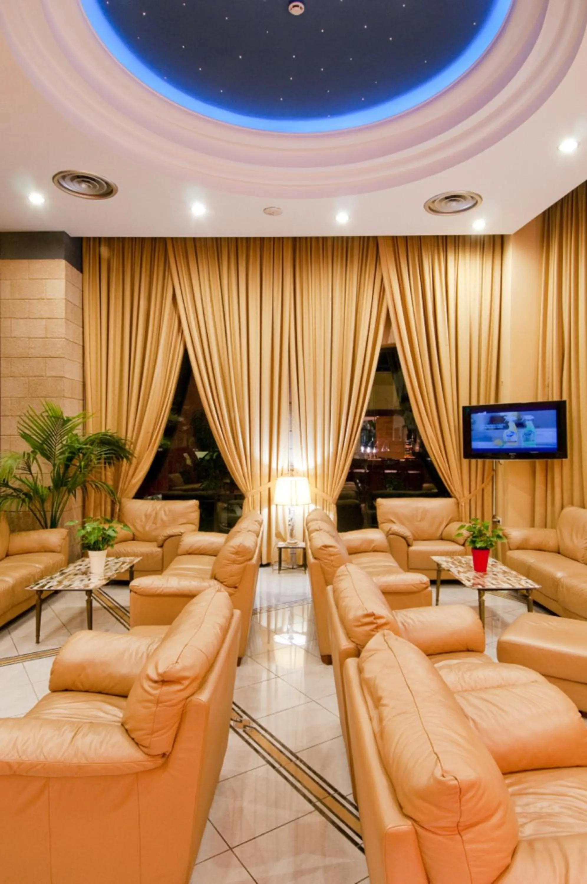 Lounge or bar in Alexandra Hotel&Apartments