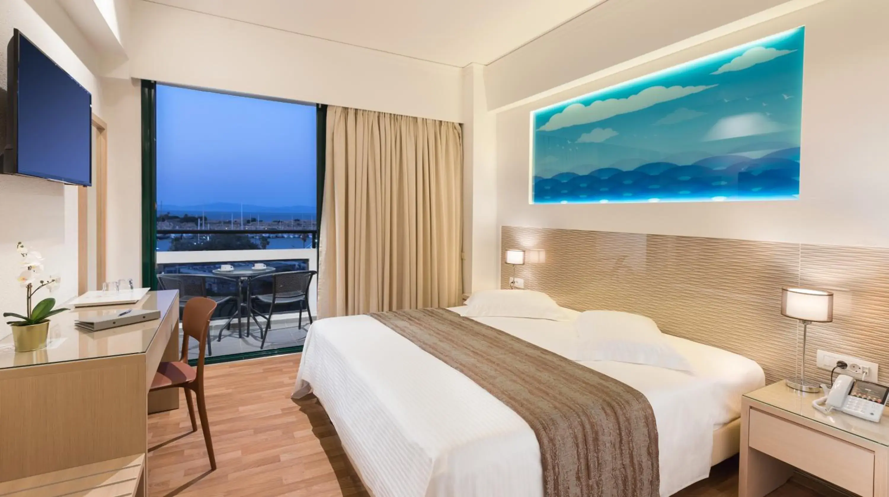 Bed in Alexandra Hotel&Apartments Bed in Alexandra Hotel&Apartments