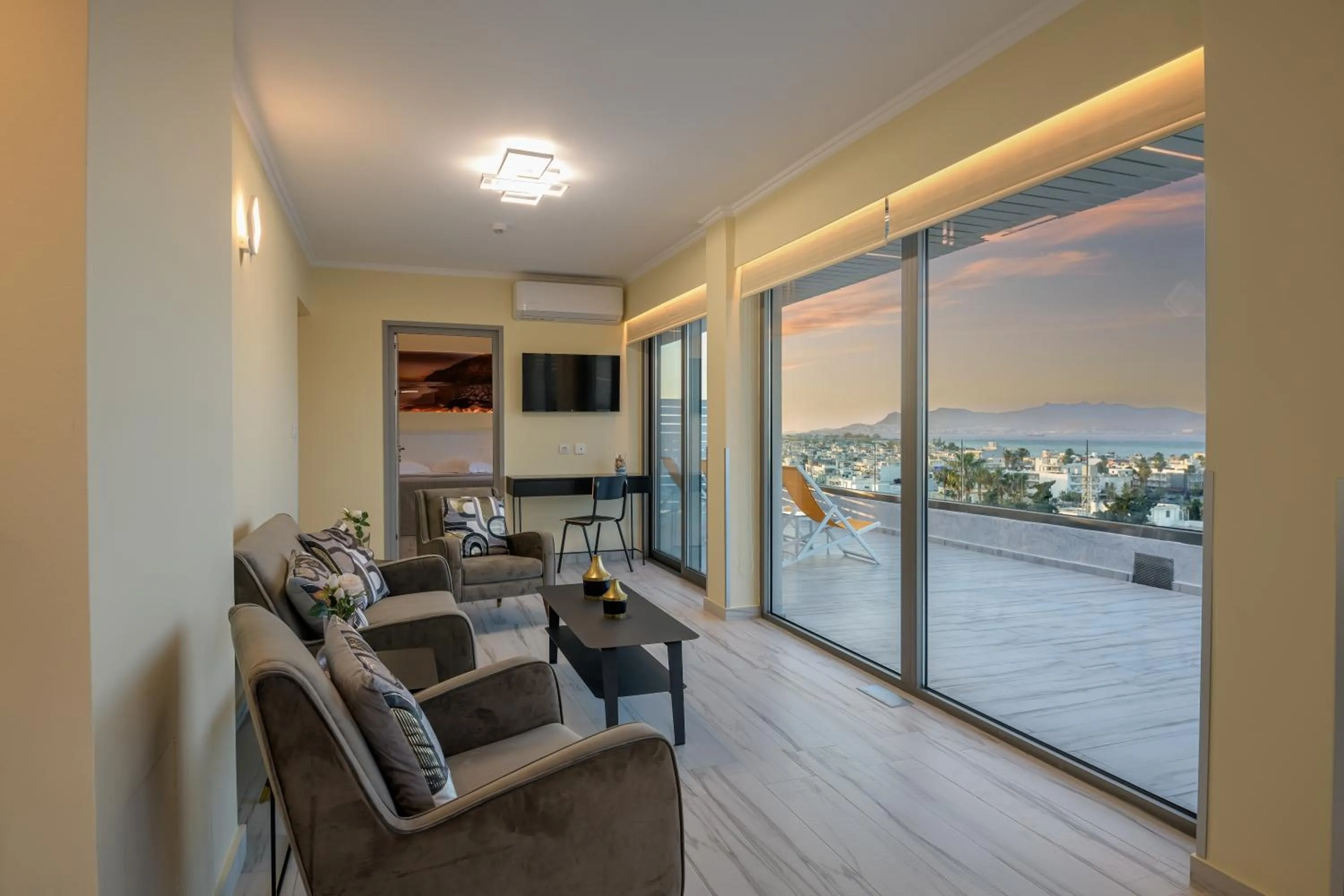Seating area in Alexandra Hotel&Apartments