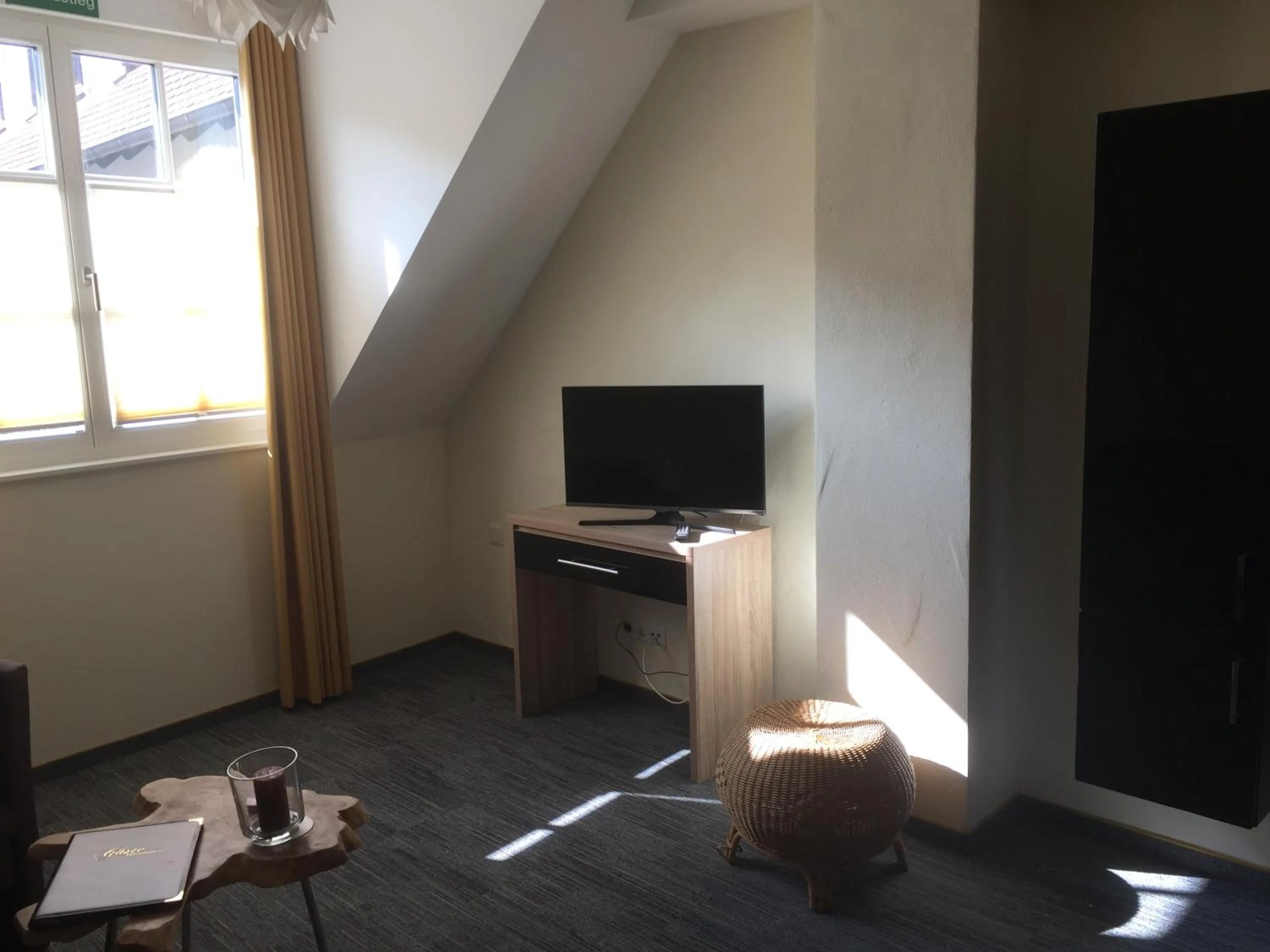 Photo of the whole room in Alter Winzerhof Weisenheim am Berg e.K.