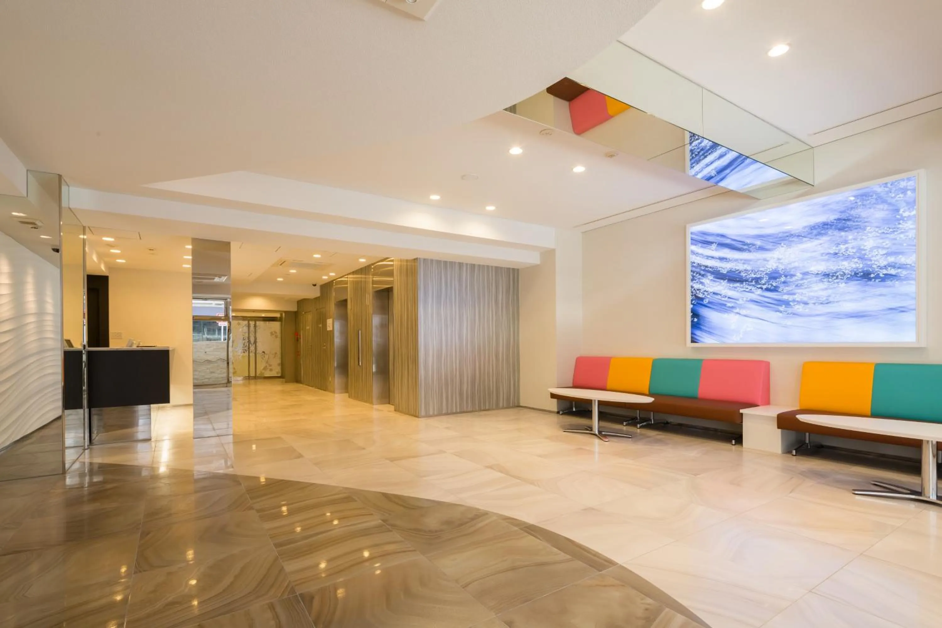 Lobby or reception in SARASA HOTEL Namba