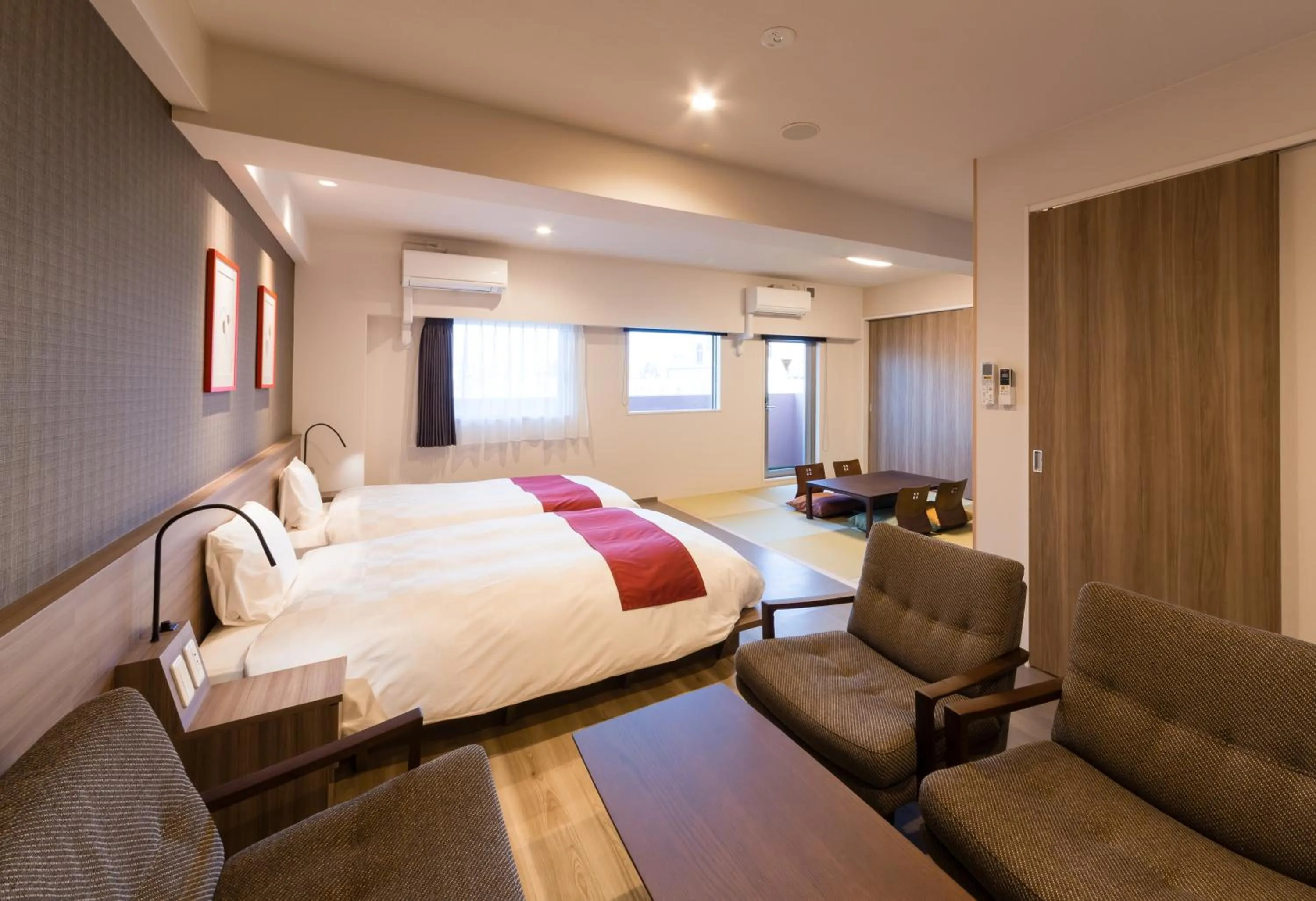 Photo of the whole room, Bed in SARASA HOTEL Namba