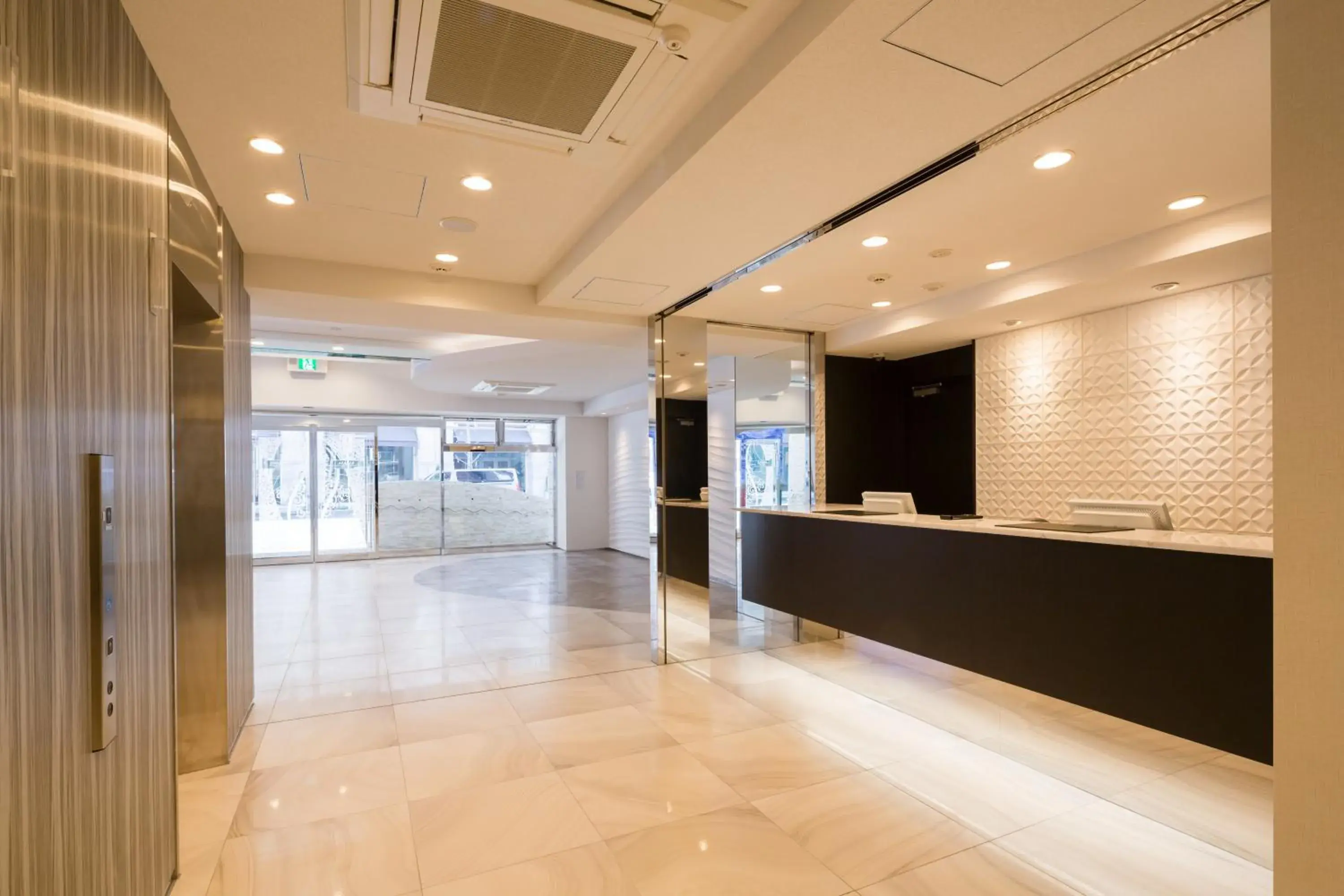 Lobby or reception in SARASA HOTEL Namba Lobby or reception in SARASA HOTEL Namba