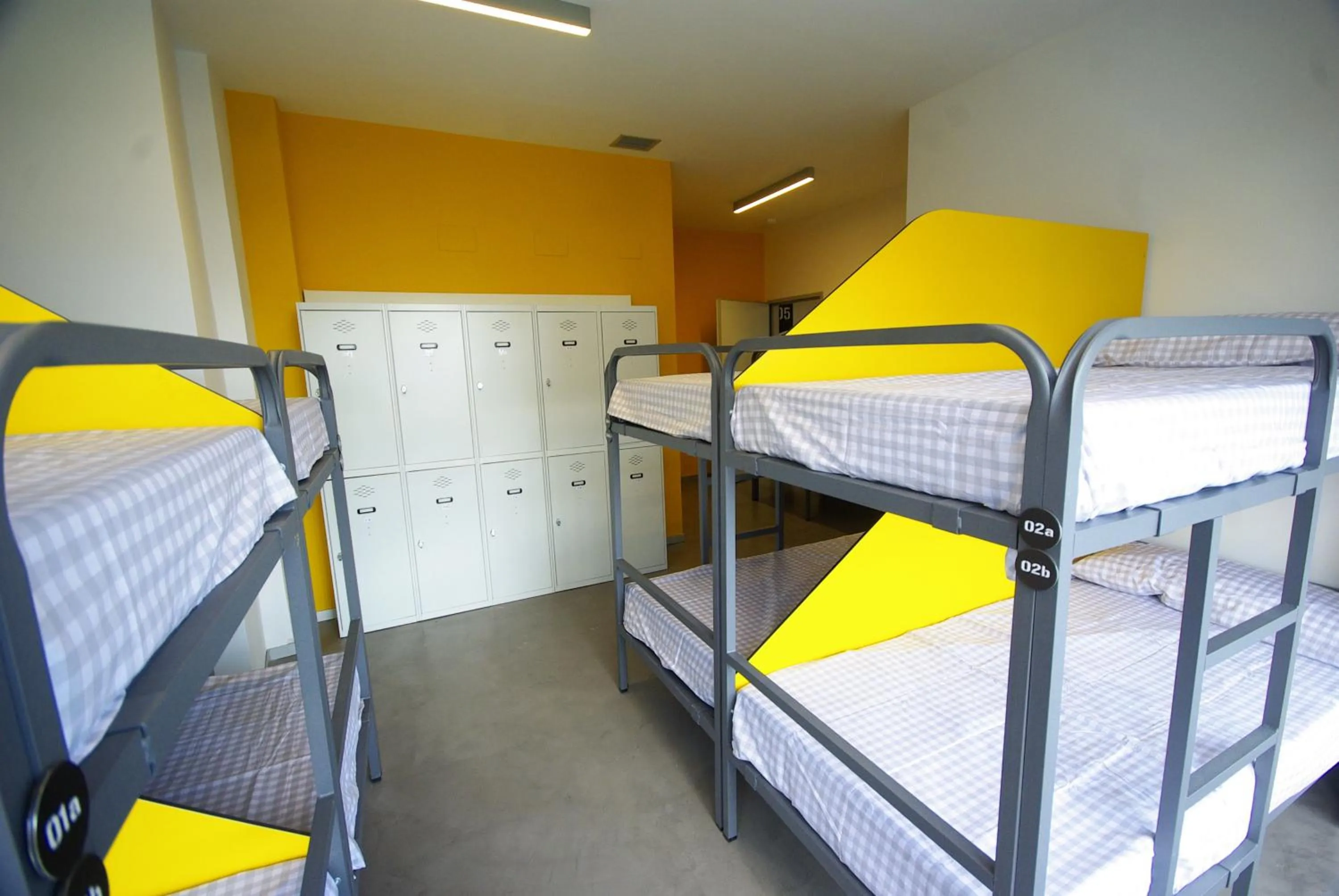 Photo of the whole room, Bed in All Iron Hostel