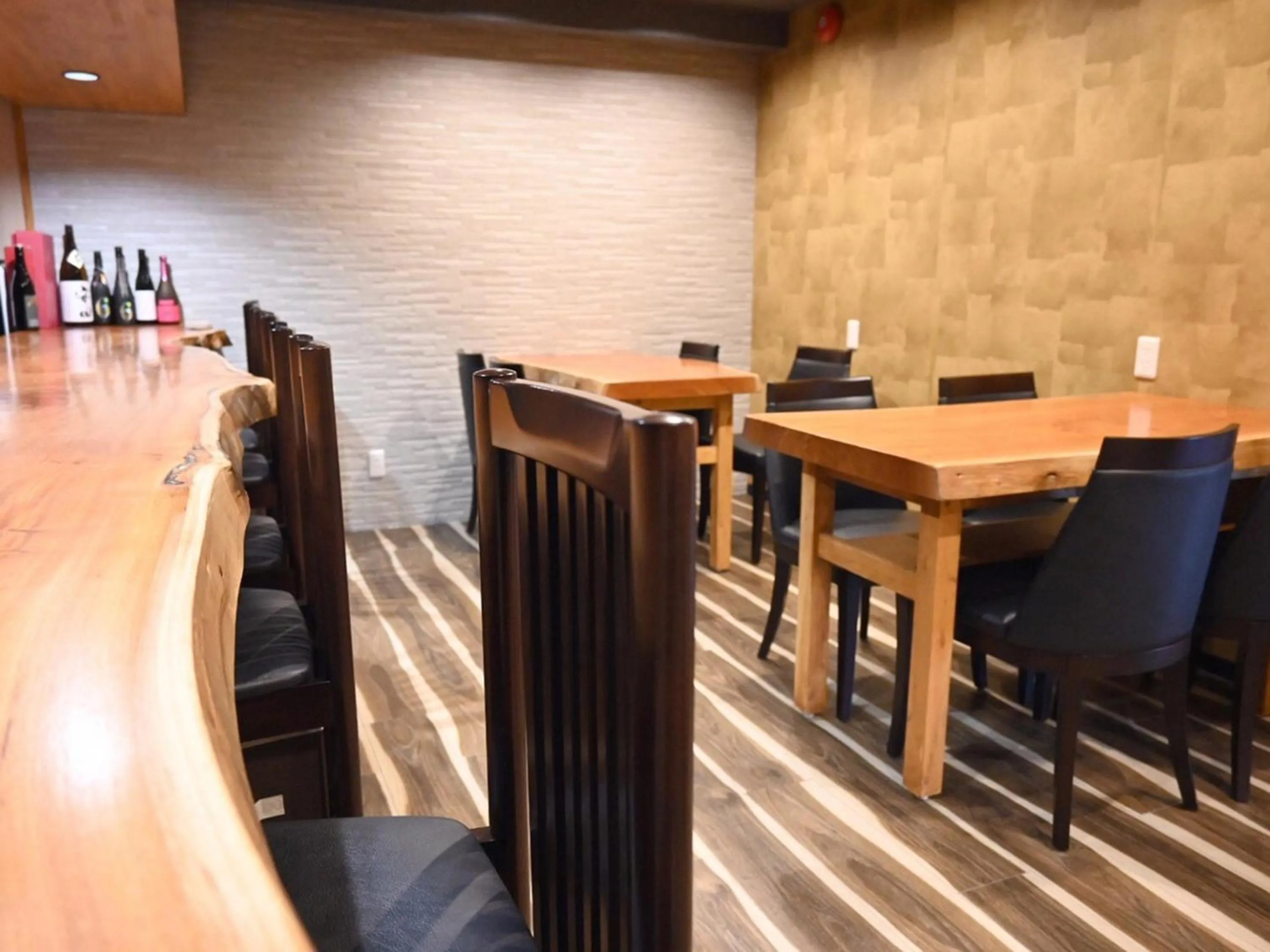 Restaurant/places to eat in Art Inn Namba