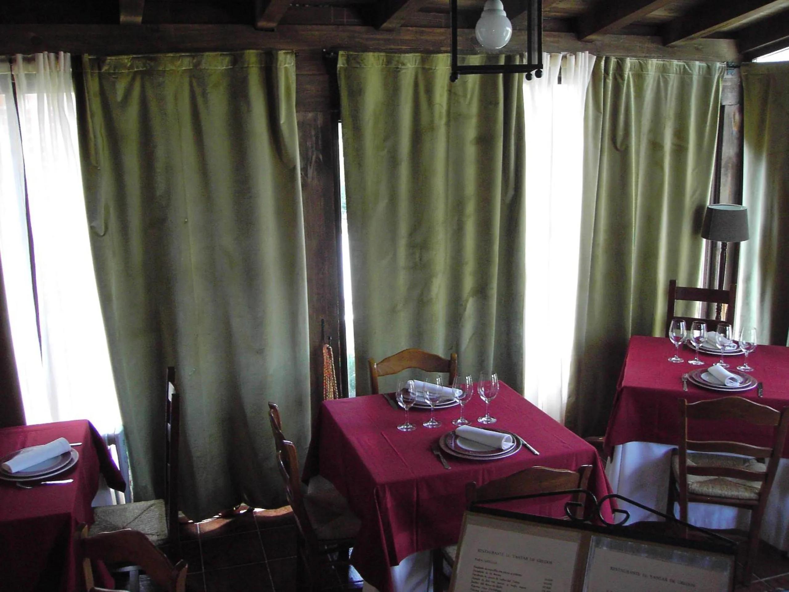 Restaurant/places to eat in Hotel Rural El Yantar de Gredos
