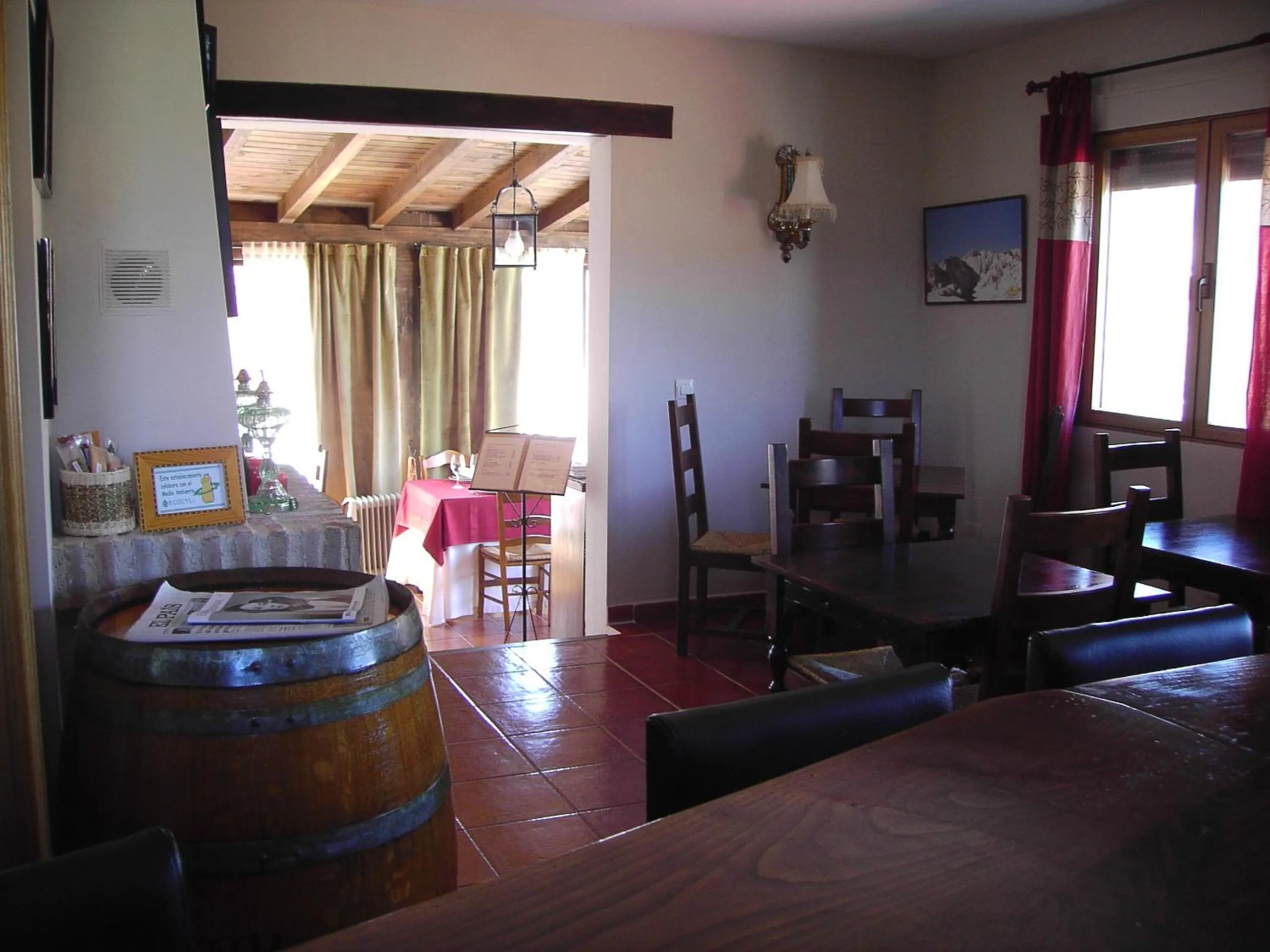 Lounge or bar in Hotel Rural El Yantar de Gredos