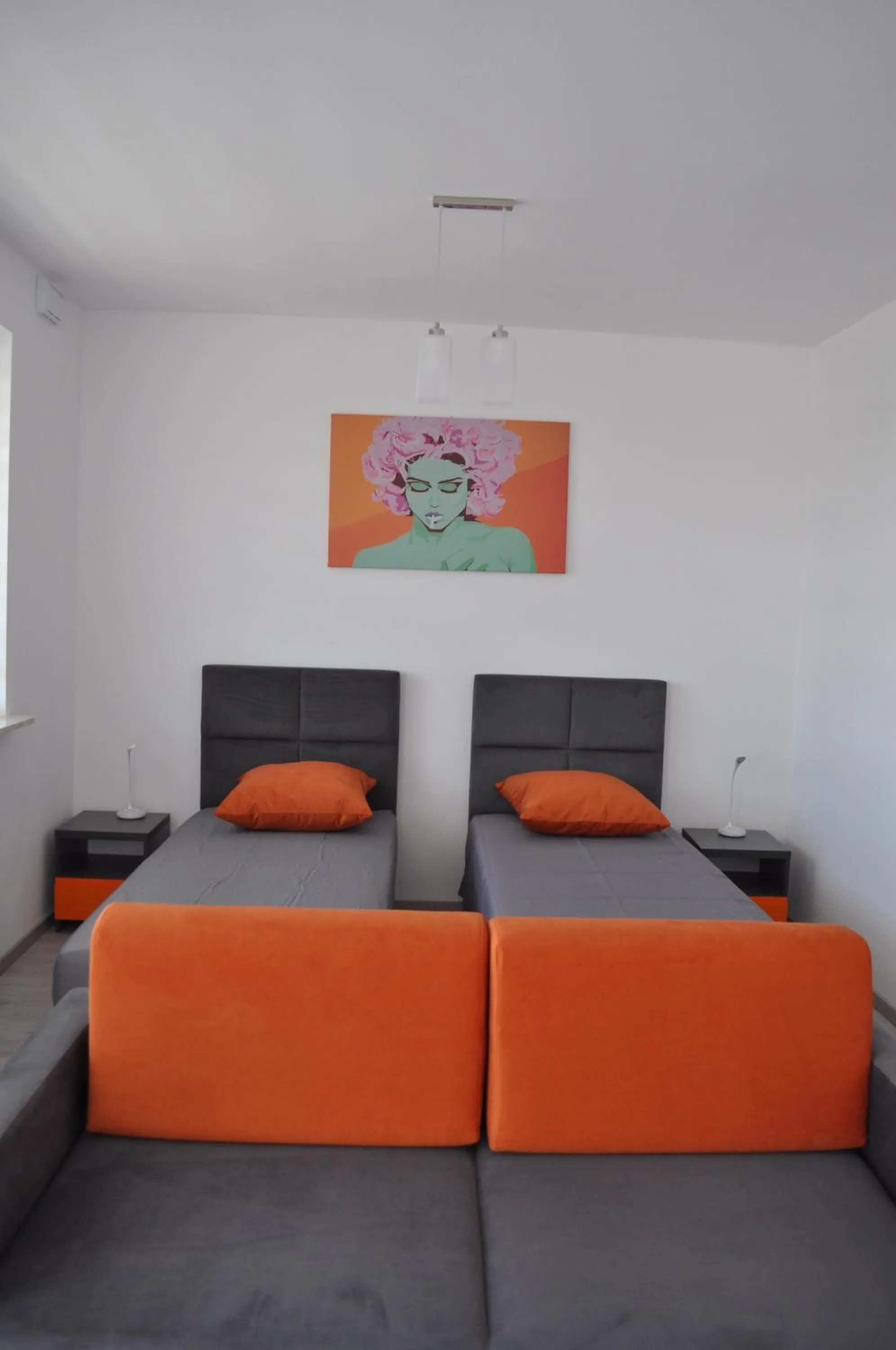 Property building, Bed in Pop Art Apartments