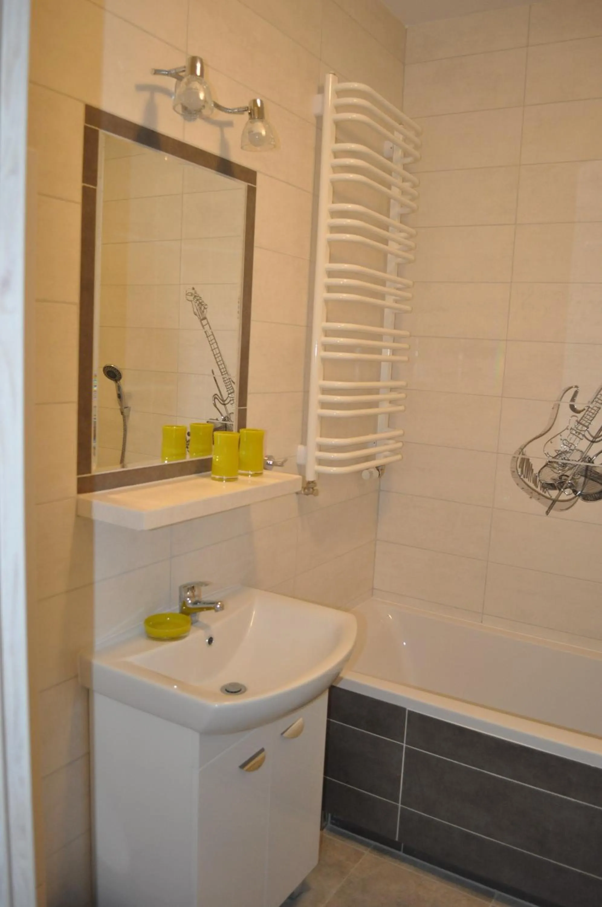 Bathroom in Pop Art Apartments