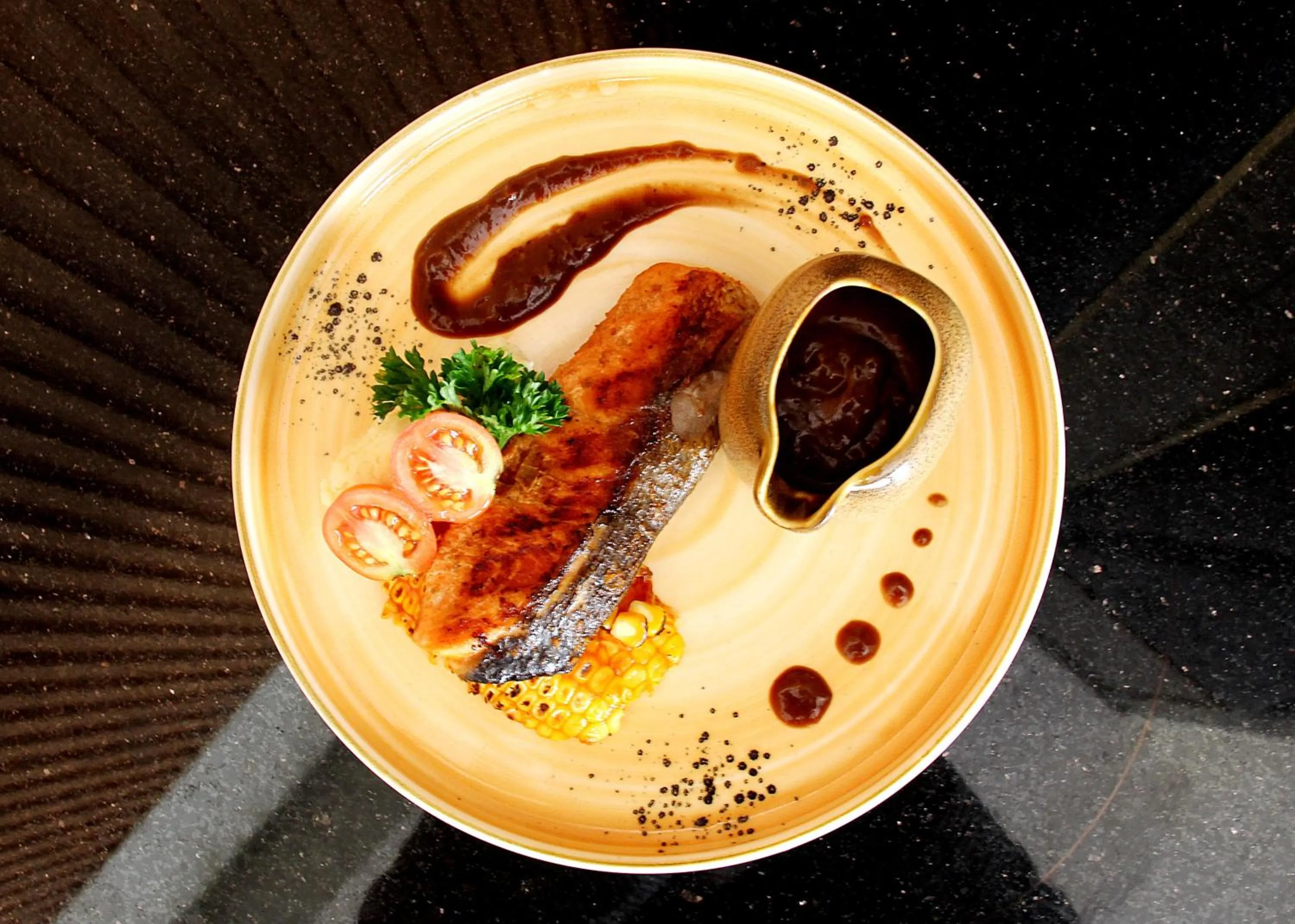 Restaurant/places to eat in Classie Hotel