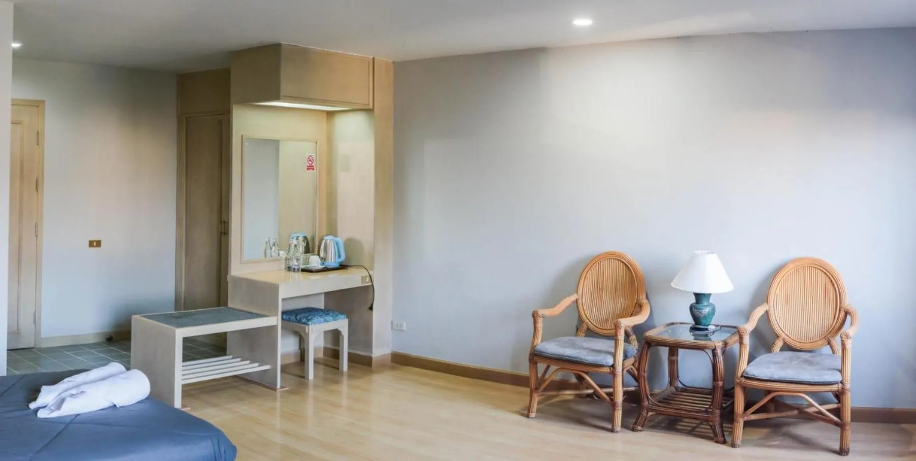 Seating area in Green Palace Hotel