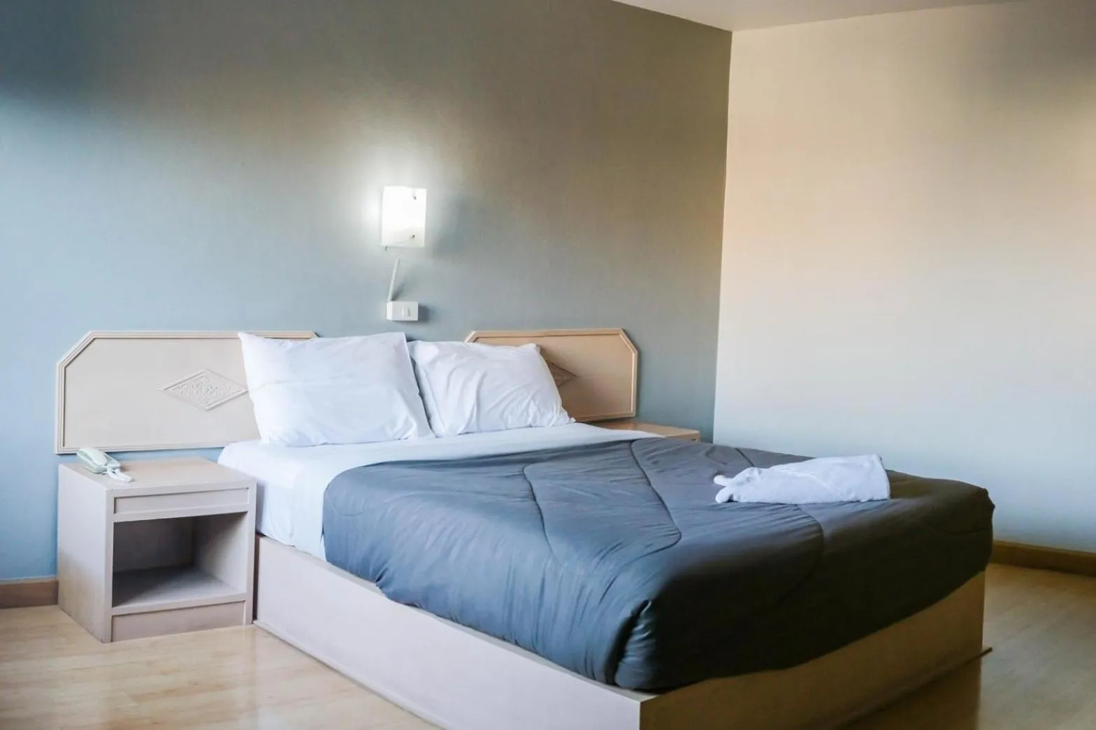 Bedroom in Green Palace Hotel