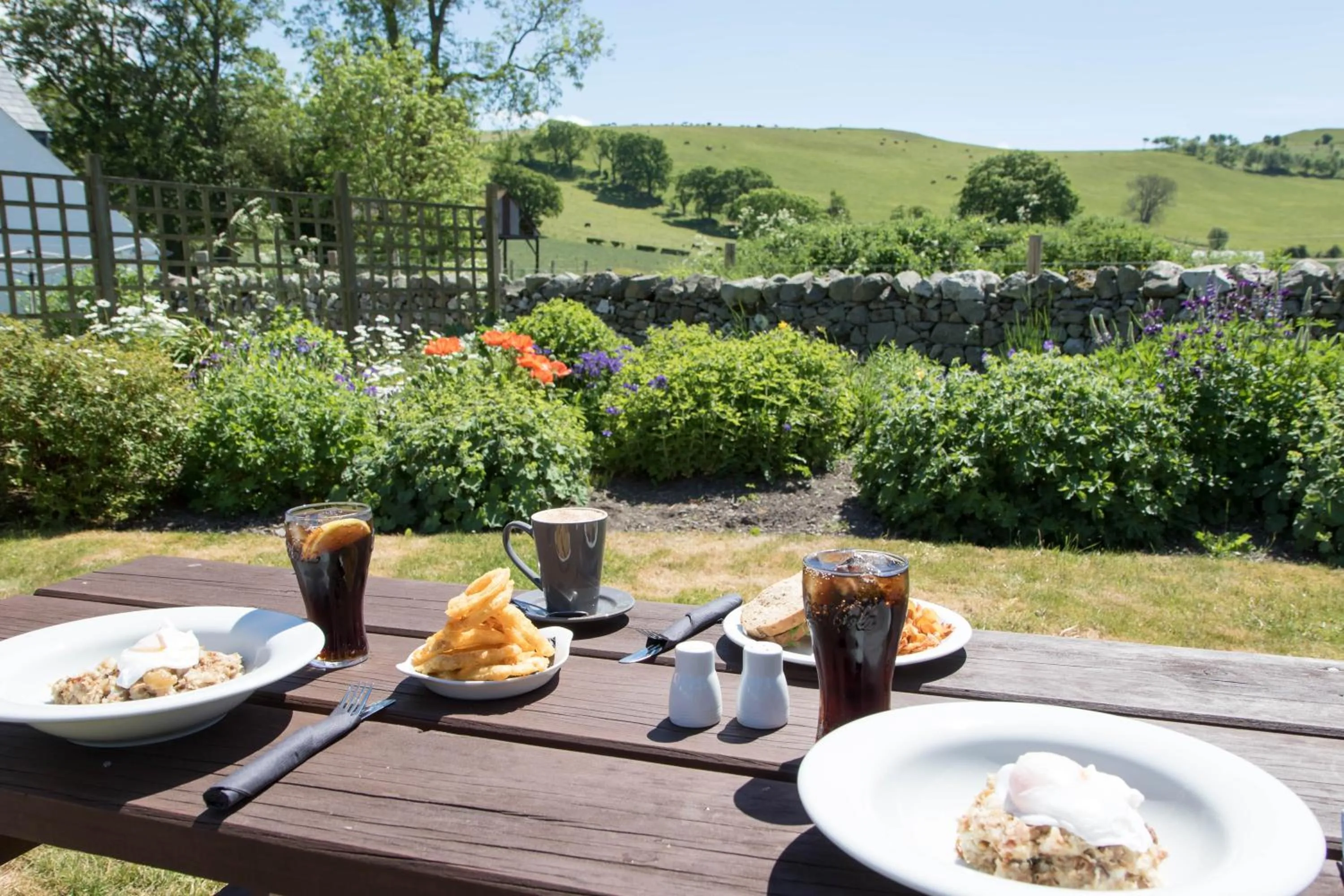 Food and drinks in Templehall Hotel