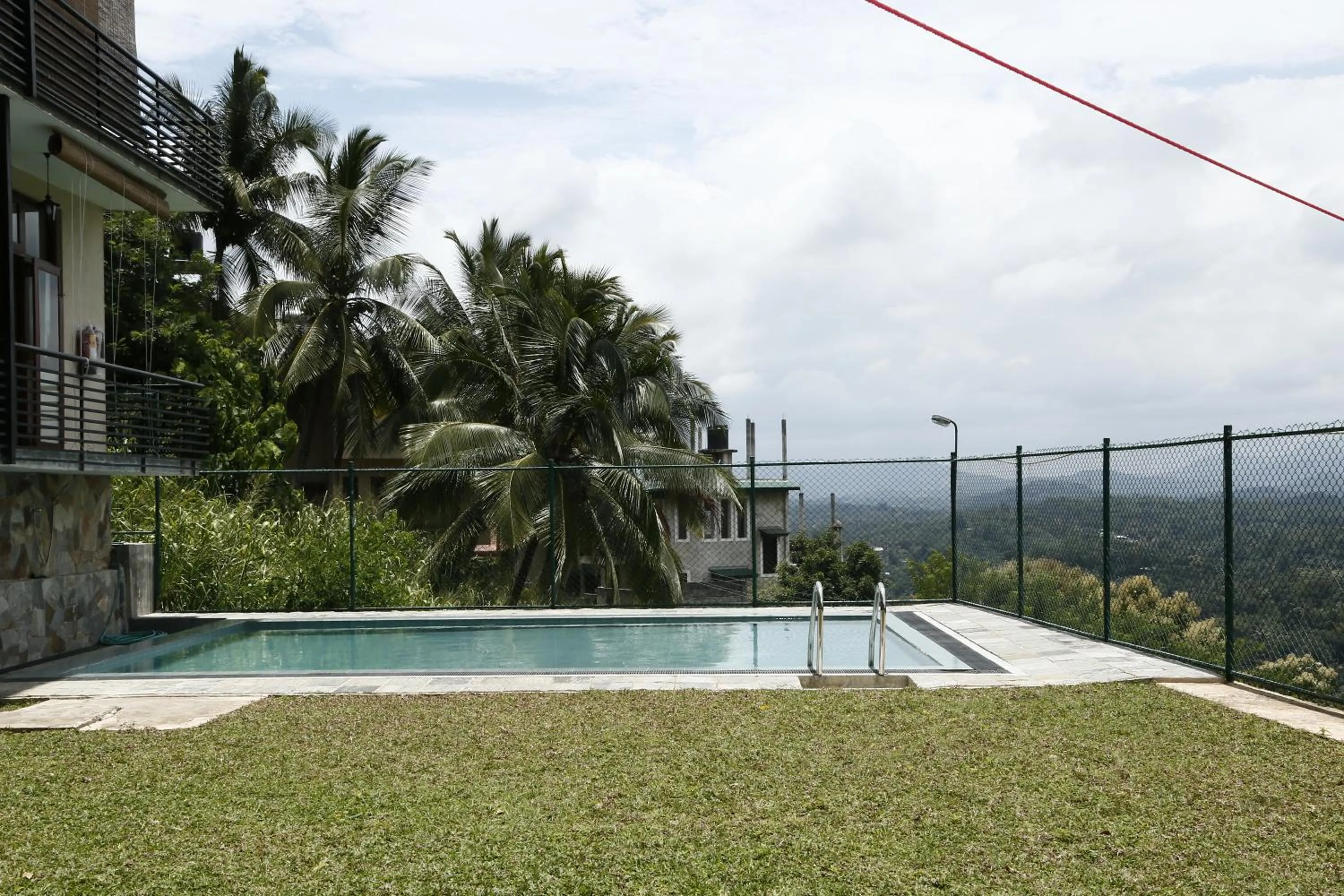 Swimming pool in Cirute' Talwatte, Kandy