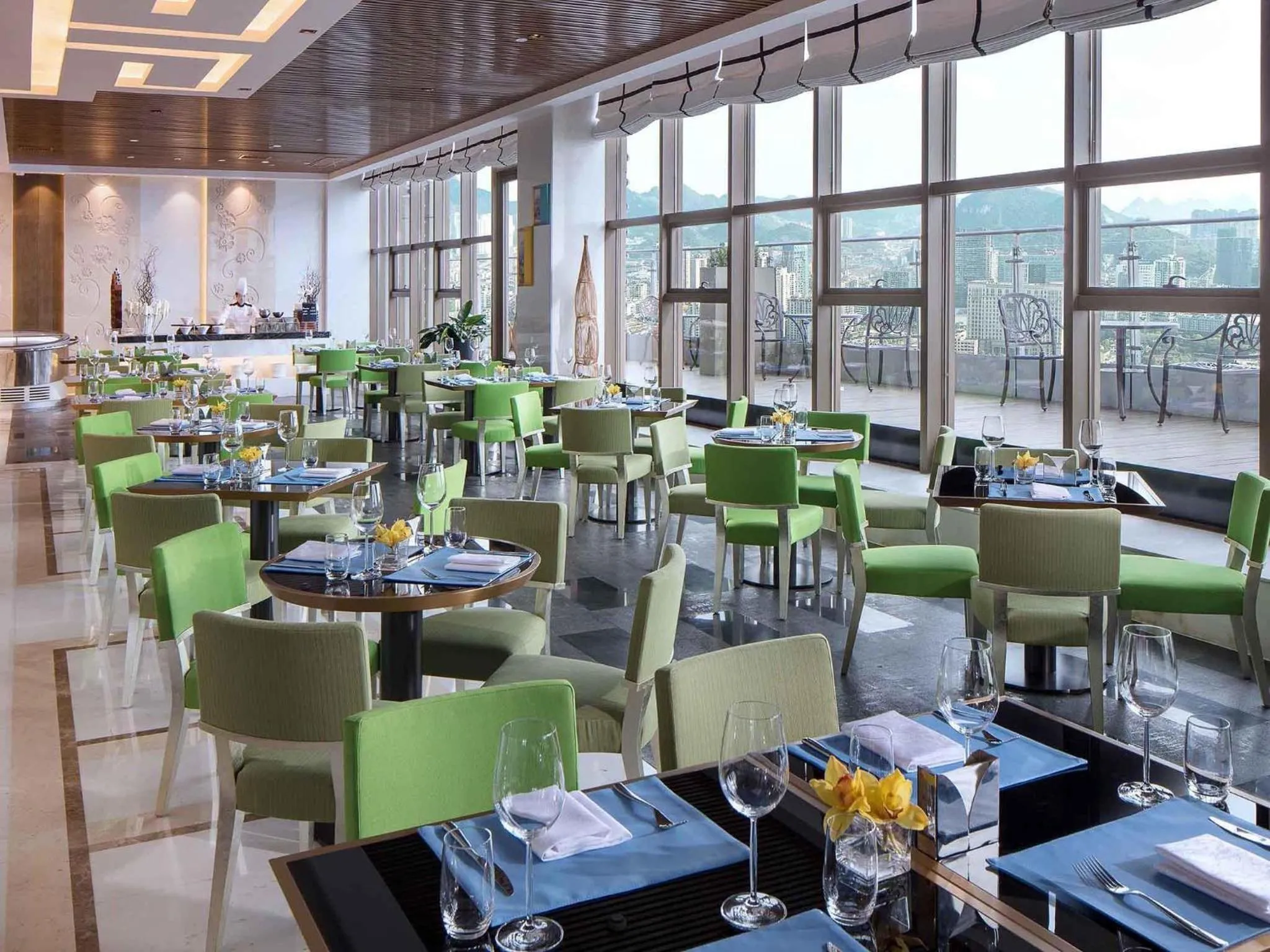 Restaurant/places to eat in Sofitel Guiyang Hunter