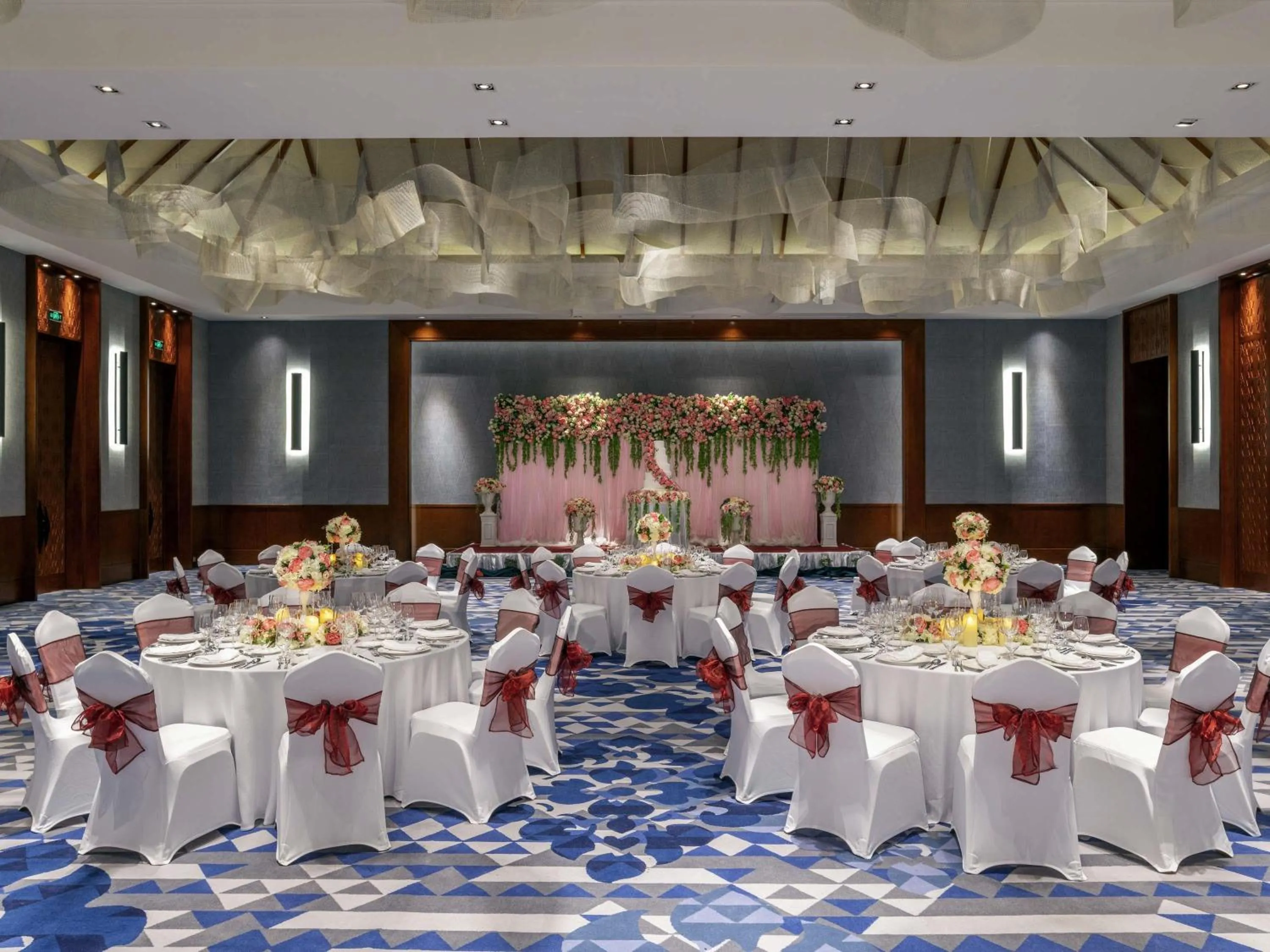 wedding in Pullman Luang Prabang