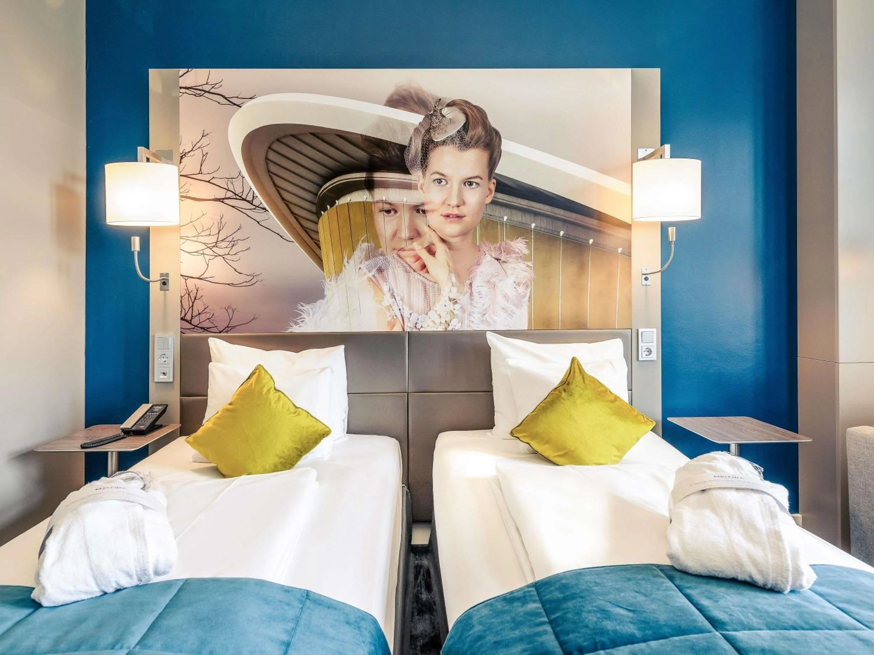 Bedroom, Bed in MERCURE Hotel Berlin Wittenbergplatz