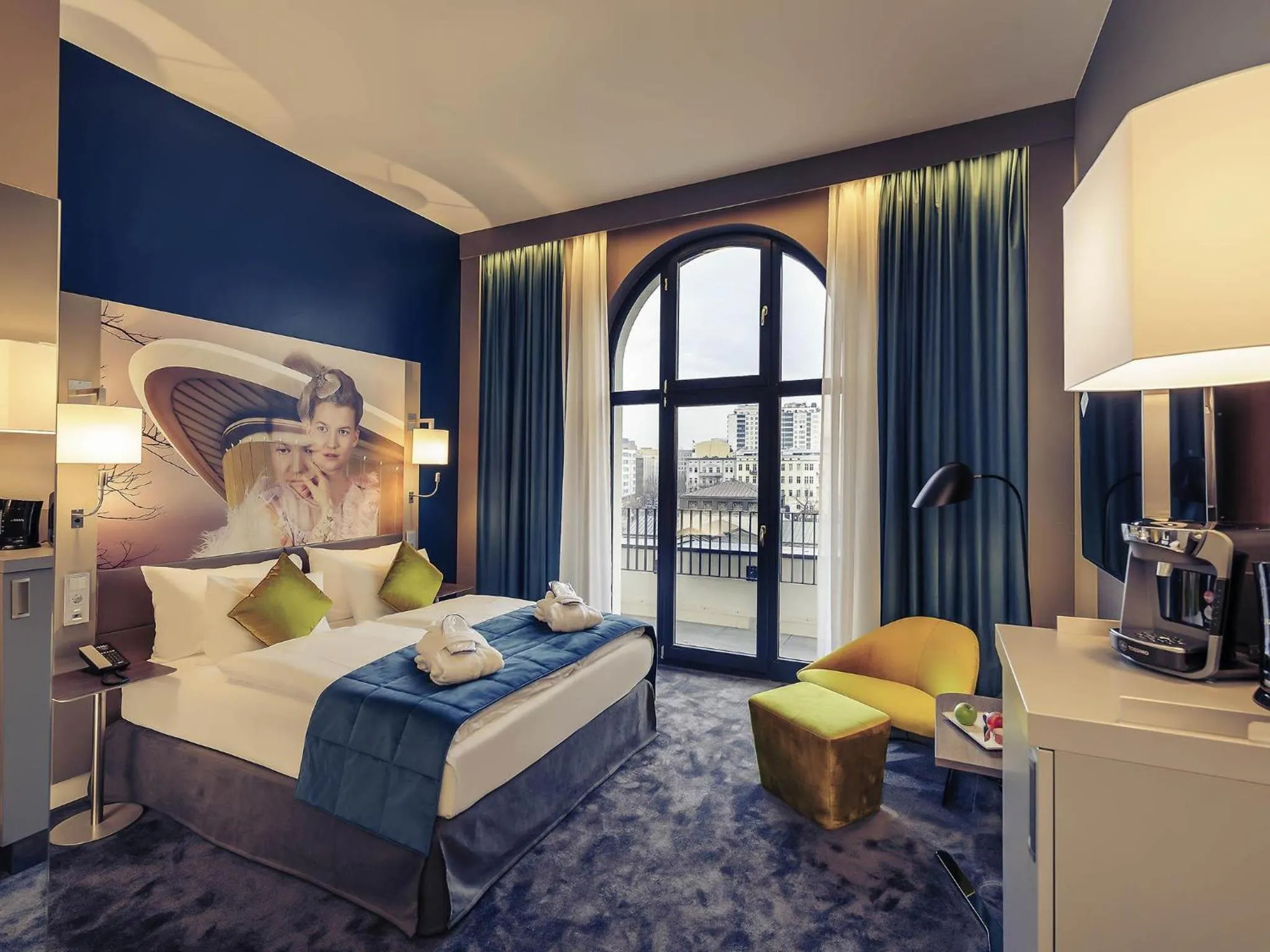 Bedroom, Bed in MERCURE Hotel Berlin Wittenbergplatz